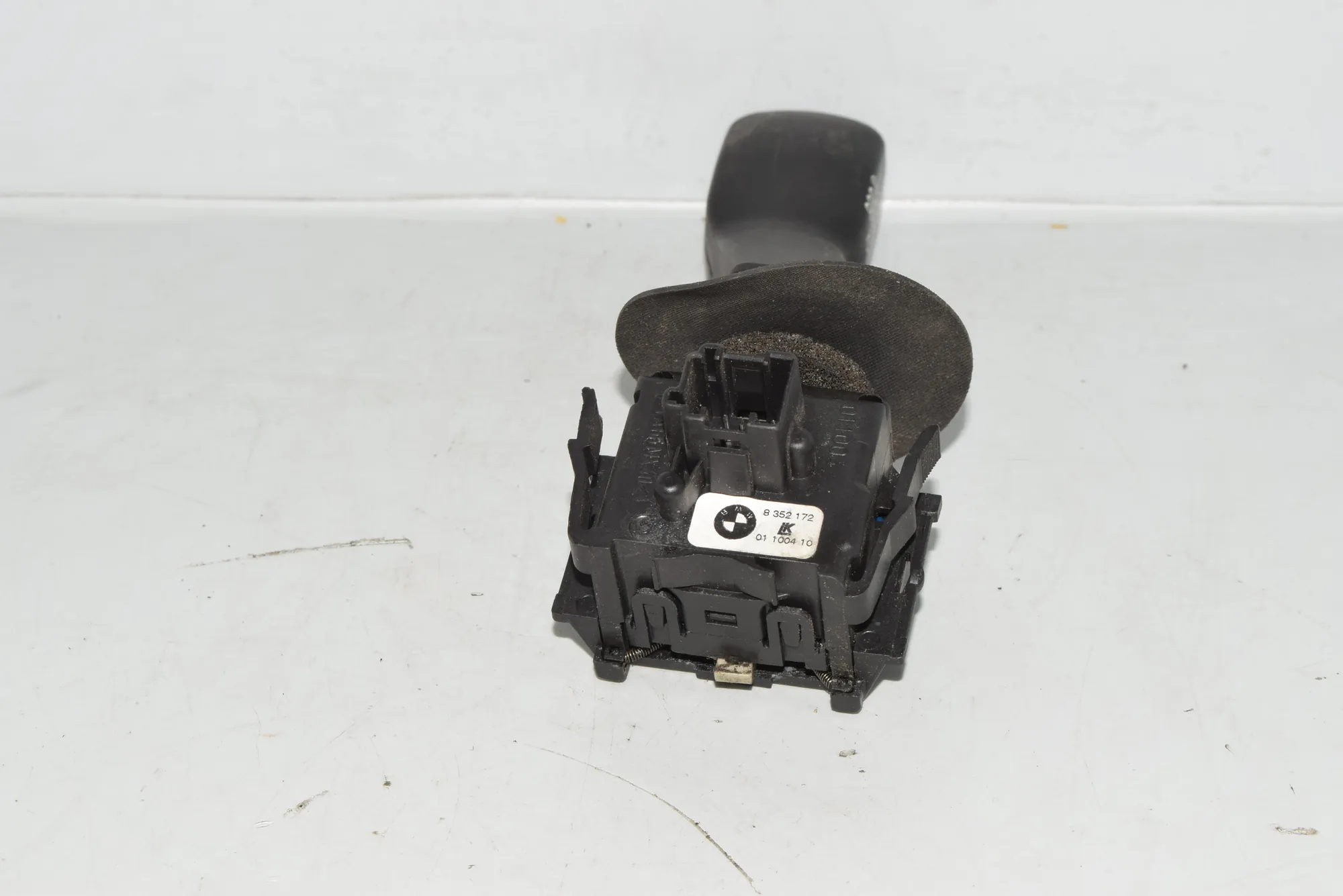 Indicator Wiper Stalk Switch – OEM 8352172 · BMW 5 Touring (E39) BMW 5 Touring (E39) 2000 – 3