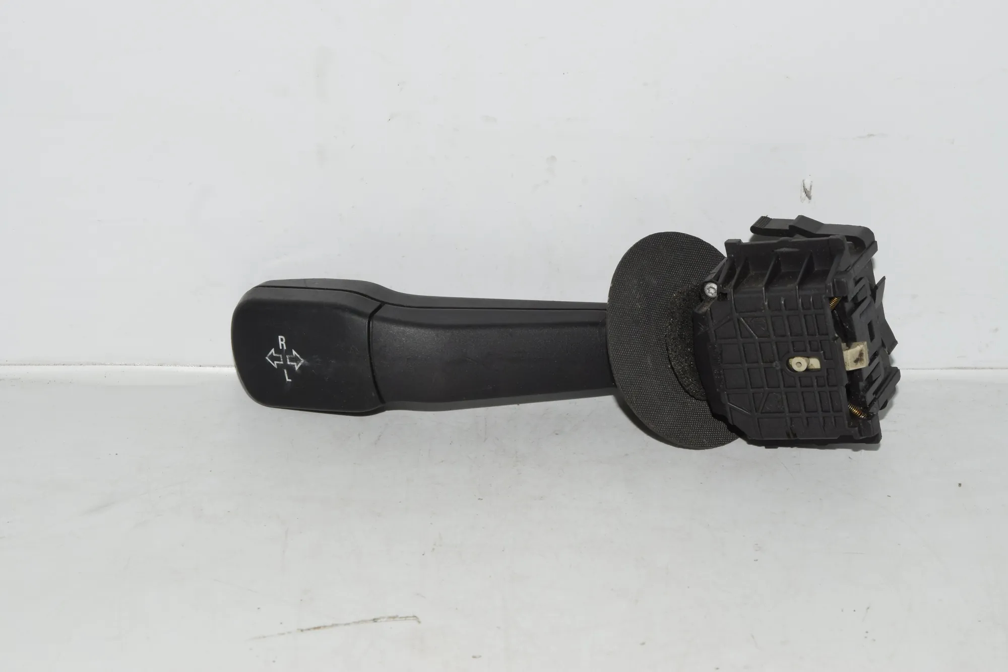 Indicator Wiper Stalk Switch – OEM NA · BMW 5 Touring (E39) BMW 5 Touring (E39) 2000