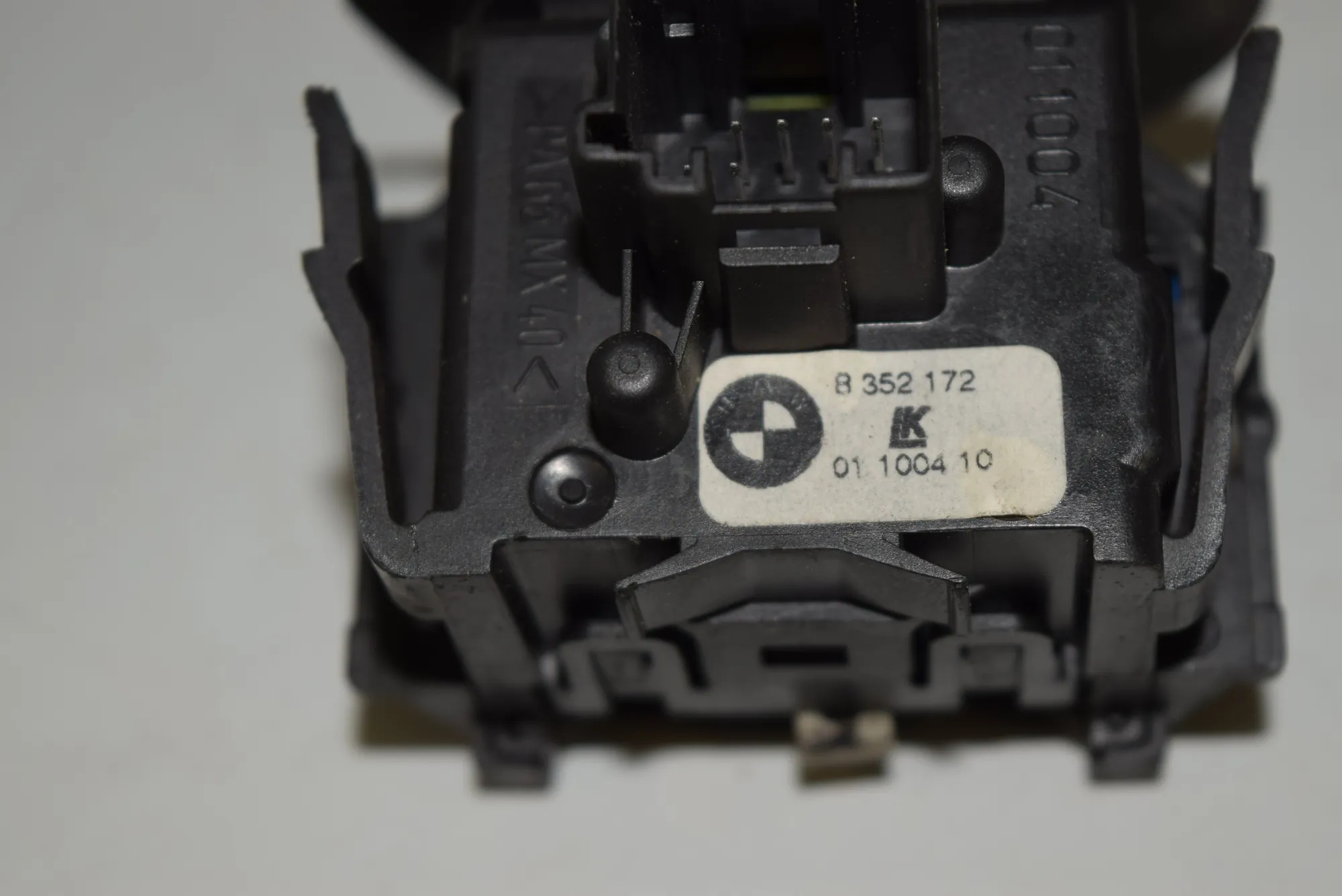 Indicator Wiper Stalk Switch – OEM 8352172 · BMW 5 Touring (E39) BMW 5 Touring (E39) 2000 – 4