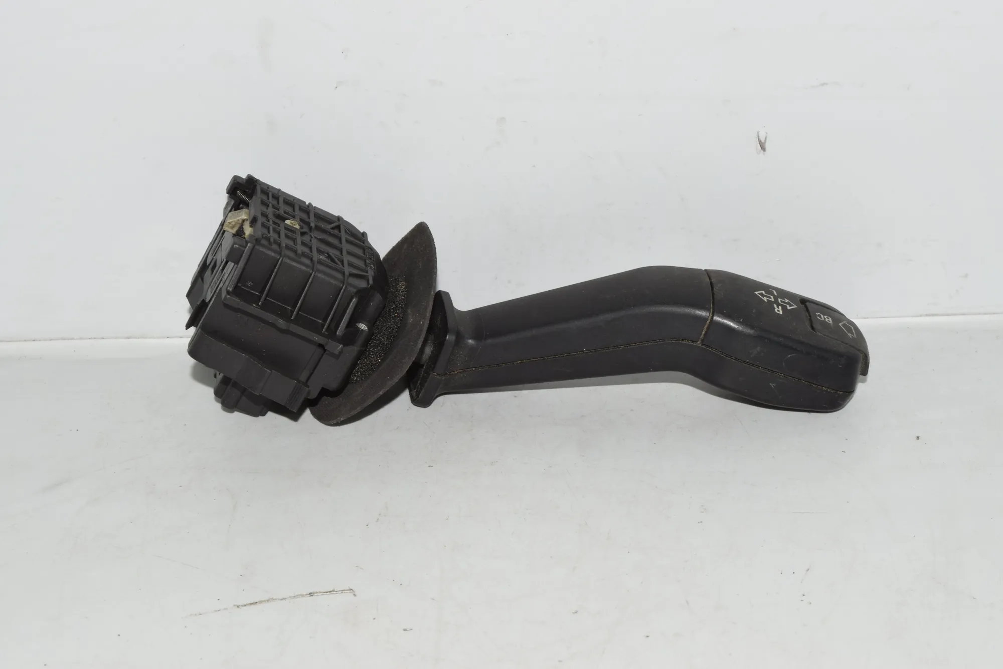 Indicator Wiper Stalk Switch – OEM 8352172 · BMW 5 Touring (E39) BMW 5 Touring (E39) 2000 – 3