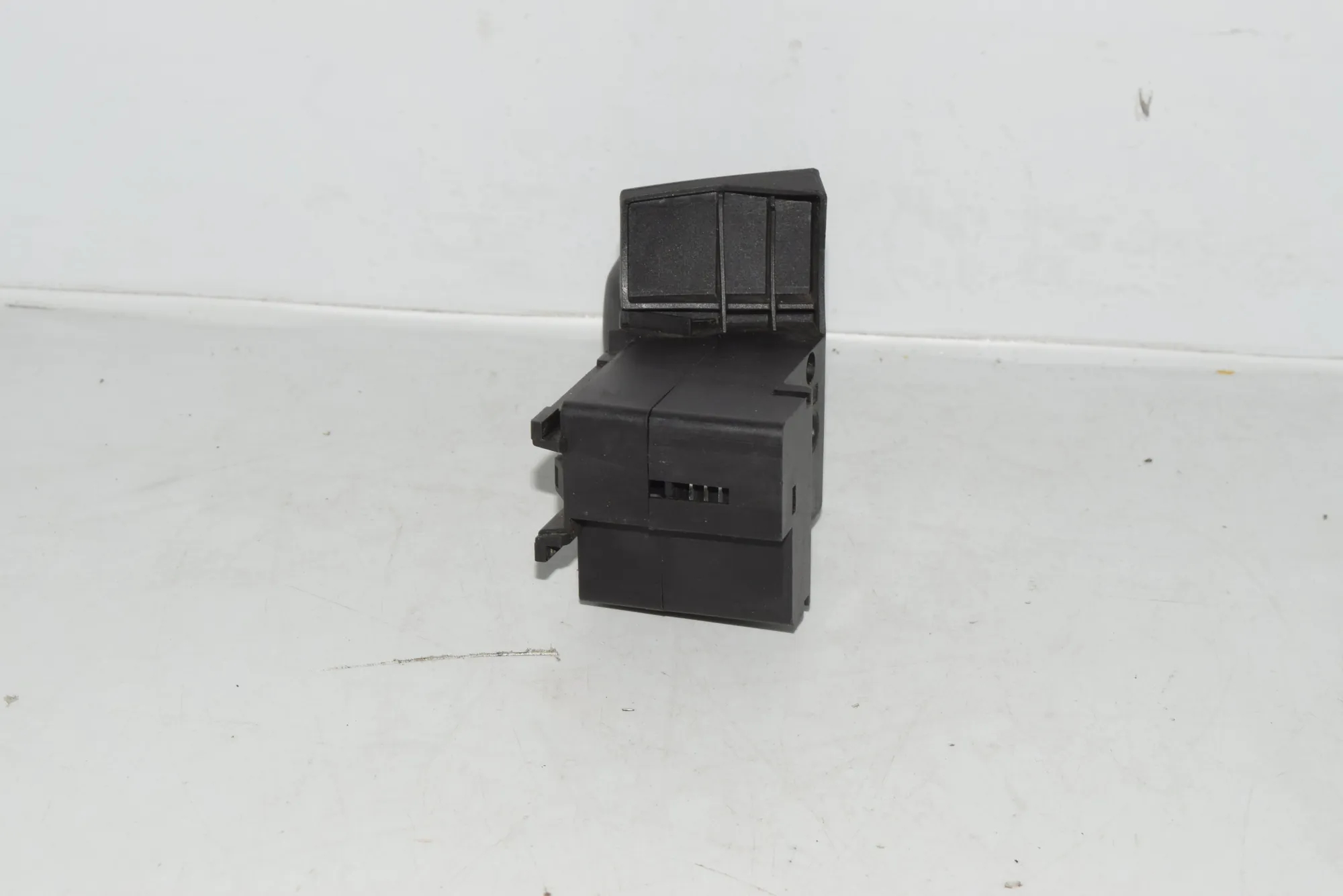 Indicator Wiper Stalk Switch – OEM 8373901 · BMW 5 (E39) BMW 5 (E39) 2000 – 3