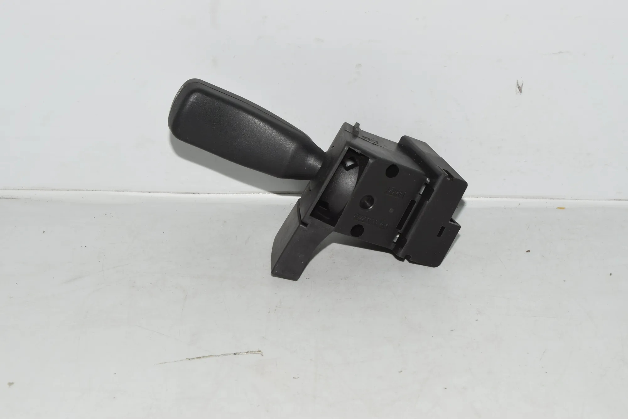 Indicator Wiper Stalk Switch – OEM 8373901 · BMW 5 (E39) BMW 5 (E39) 2000 – 2