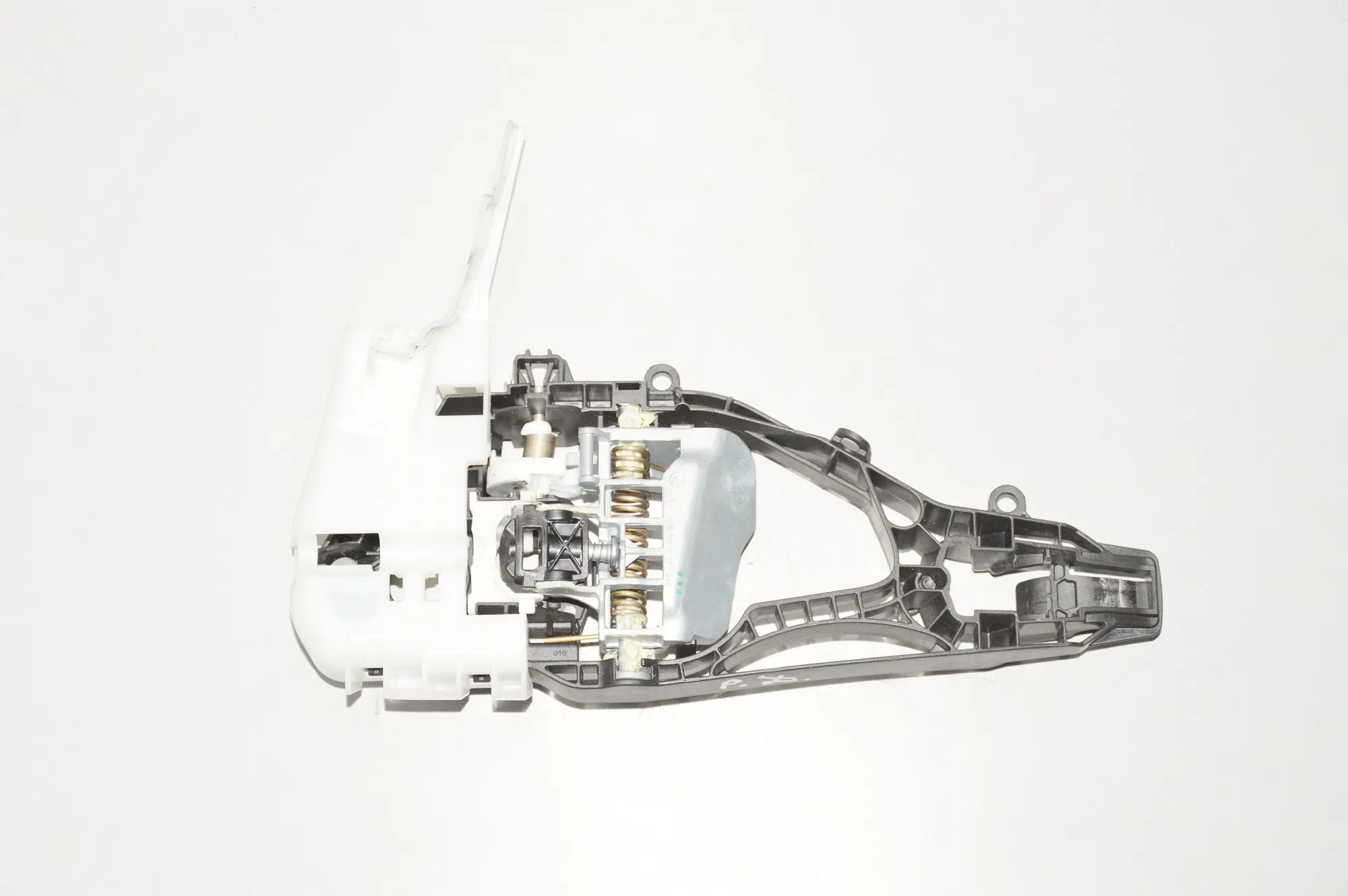 Rear Right Door Interior Handle Frame – OEM 7377242 · BMW 7 (G11, G12) BMW 7 (G11, G12) 2015 – 2