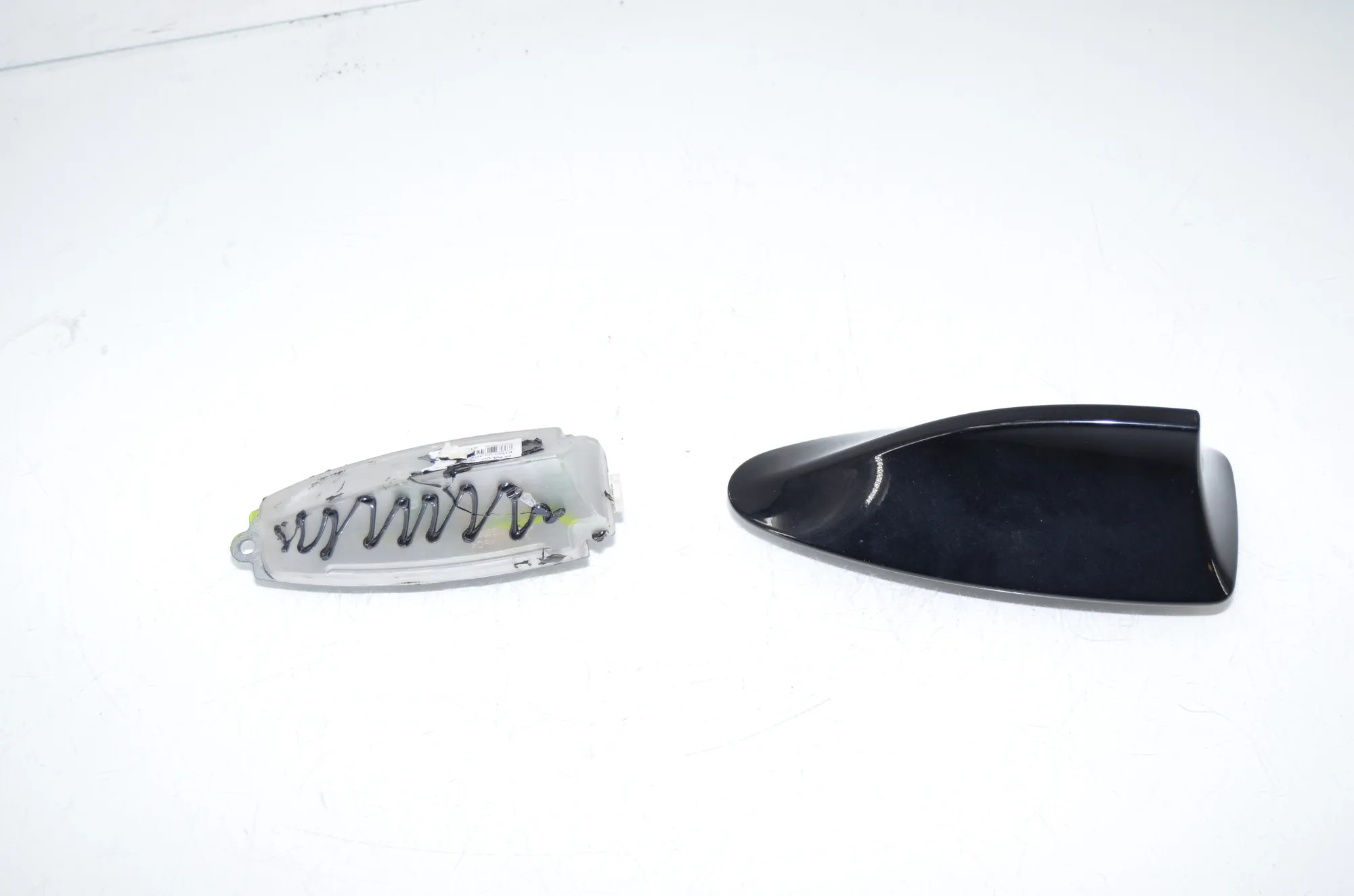 Antenna Trim – OEM 9141462 · BMW 5 (F10) 525 d 2010