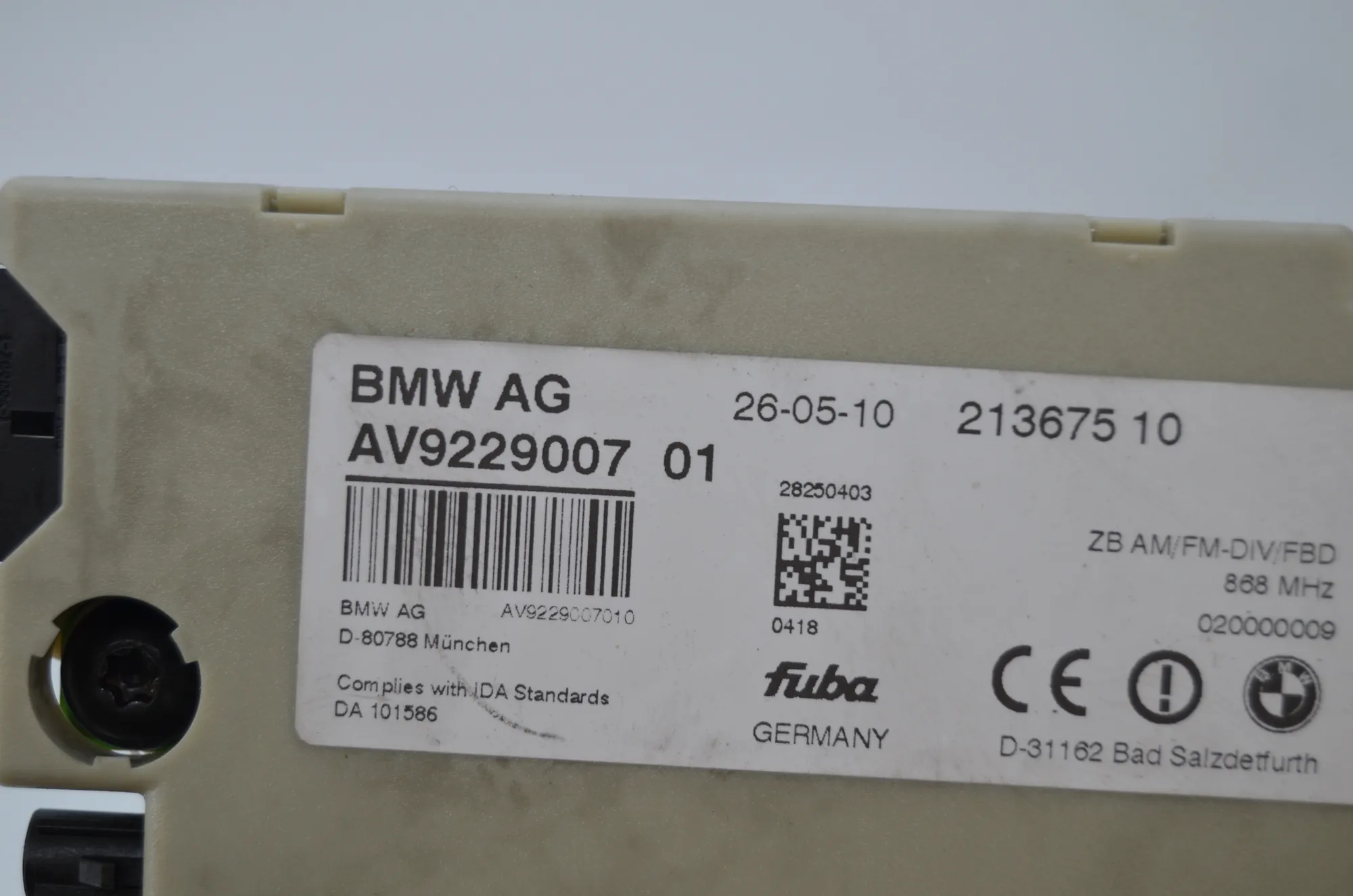 Antenna Amplifier – OEM 9229007 · BMW 5 (F10) 525 d 2010 – 3