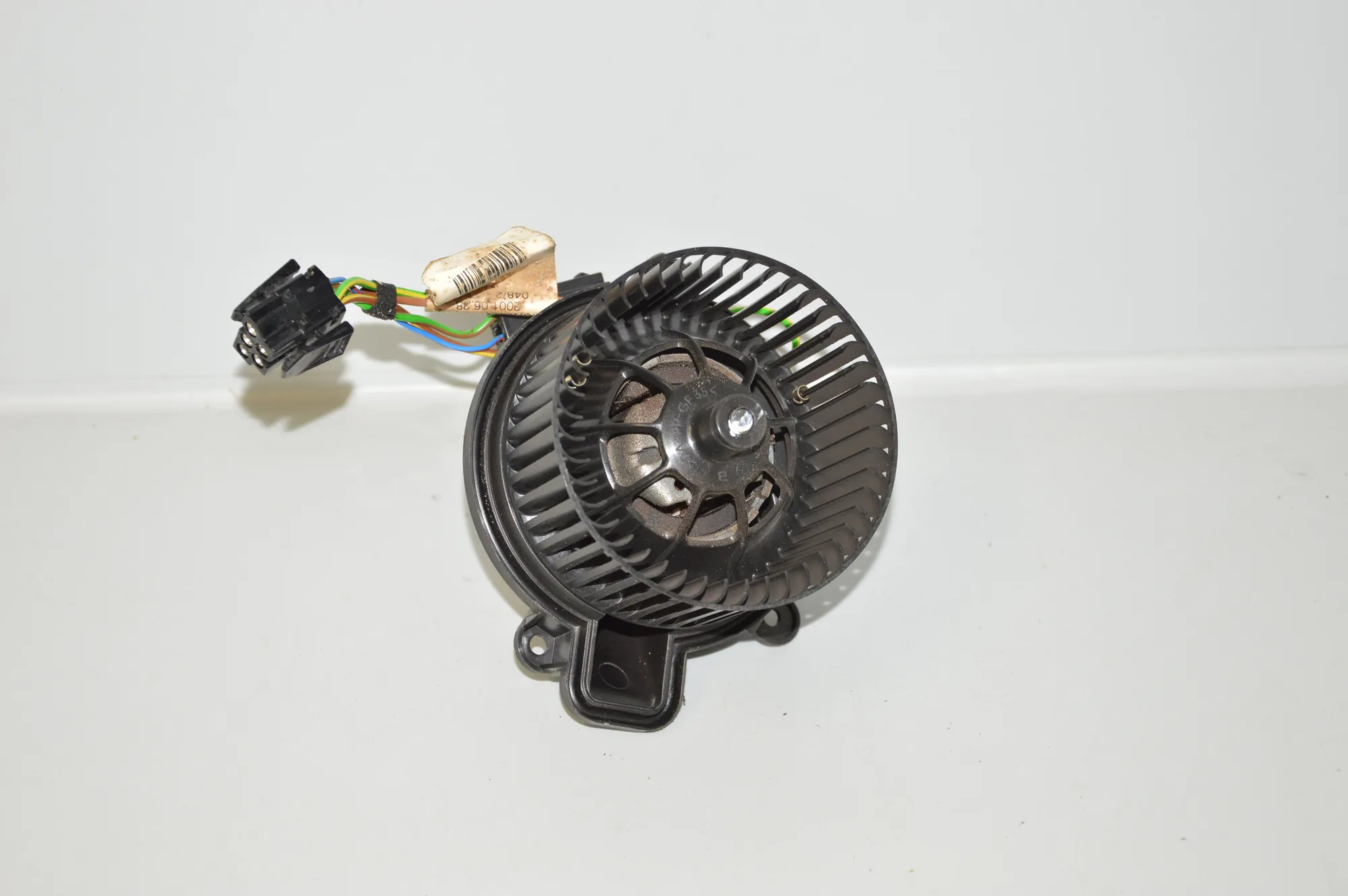 Heater Blower Fan – OEM 9461252017 · BMW X5 (E53) BMW X5 (E53) 2002 – 4