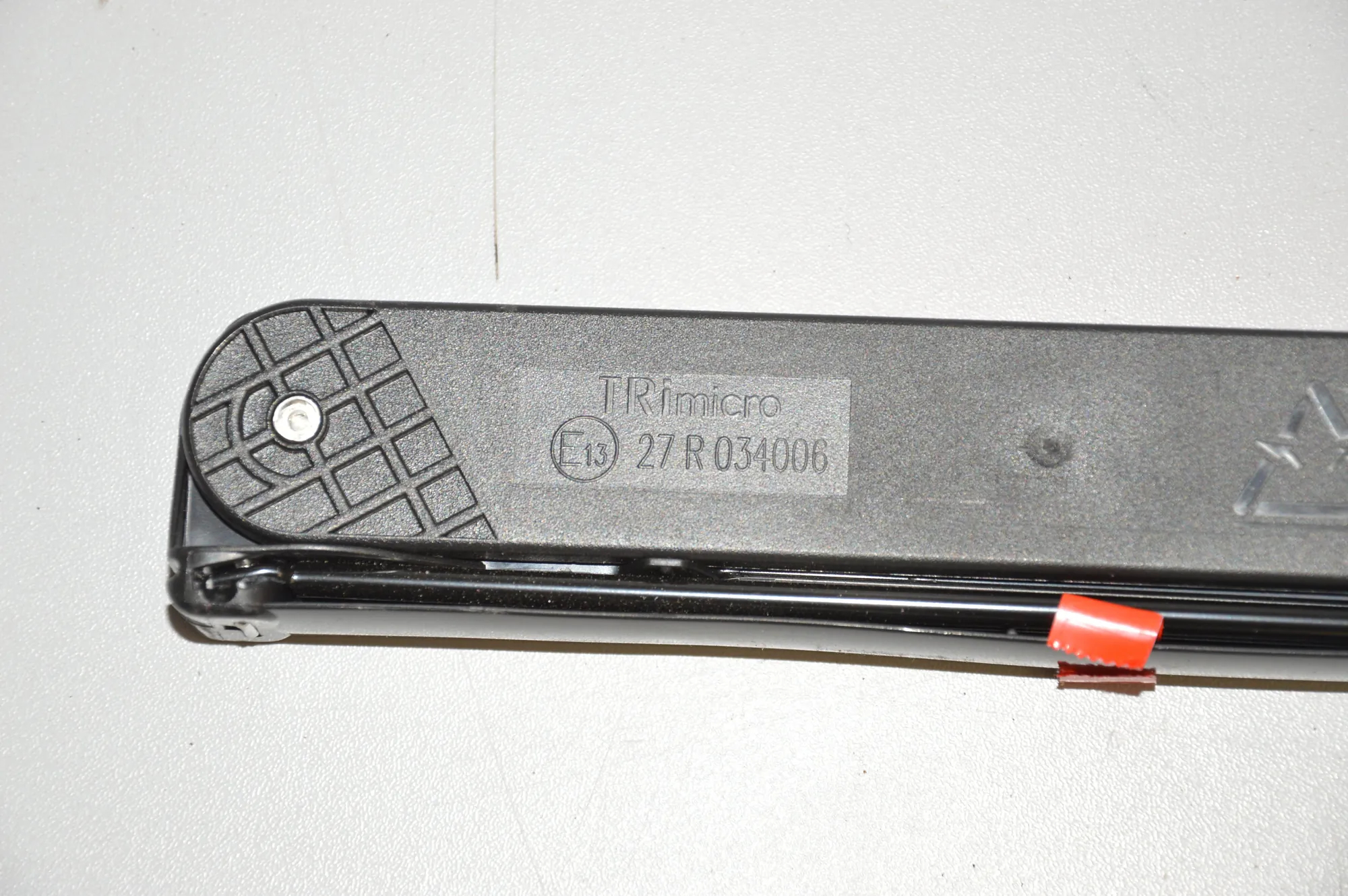 Warning Triangle – OEM 6770487 · BMW 5 (E39) BMW 5 (E39) 1999 – 4
