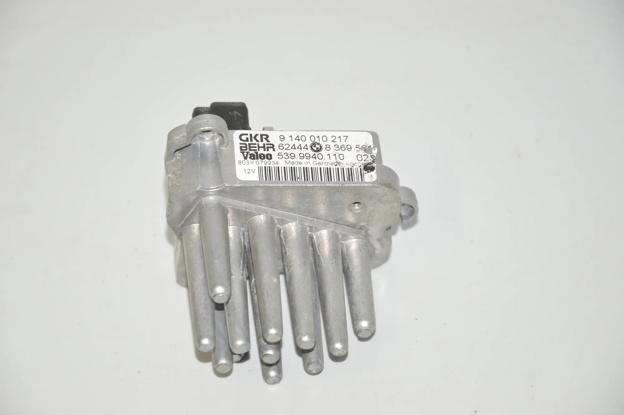 Interior Heater Resistor – OEM 8369561 · BMW X5 (E53) BMW X5 (E53) 2002