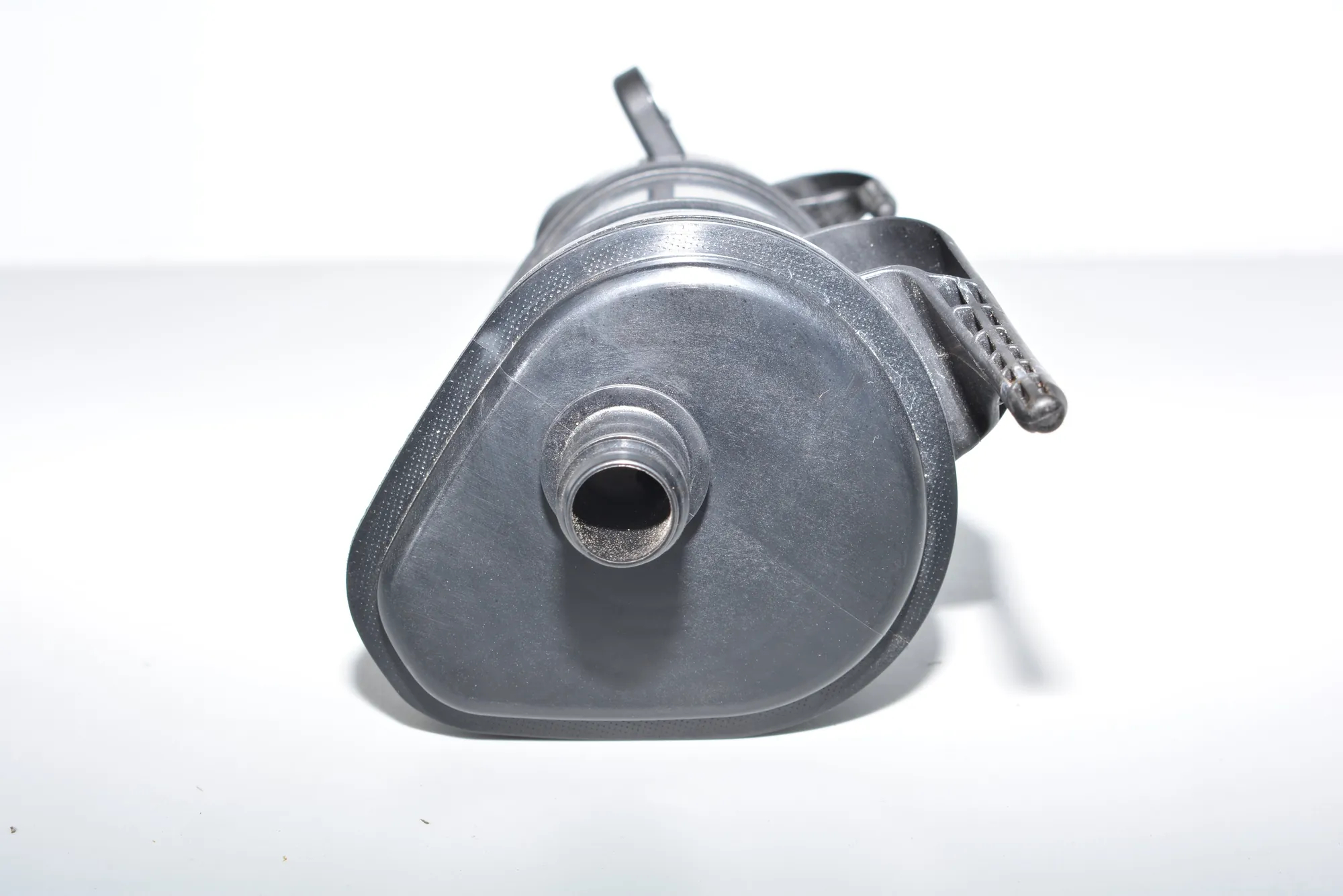 Charcoal Container Filter – OEM 7340429 · BMW i3 (I01) BMW i3 (I01) Hybrid 2016 – 5