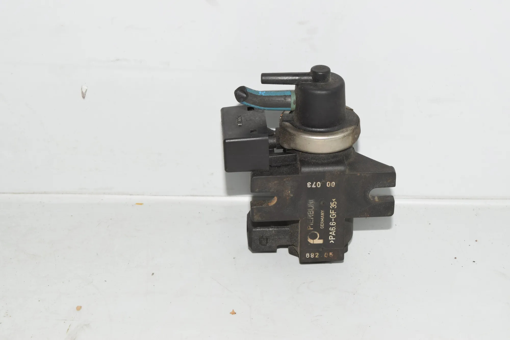 Solenoid Valve – OEM 2247906 · BMW 5 (E39) BMW 5 (E39) 530 d 2002 – 5