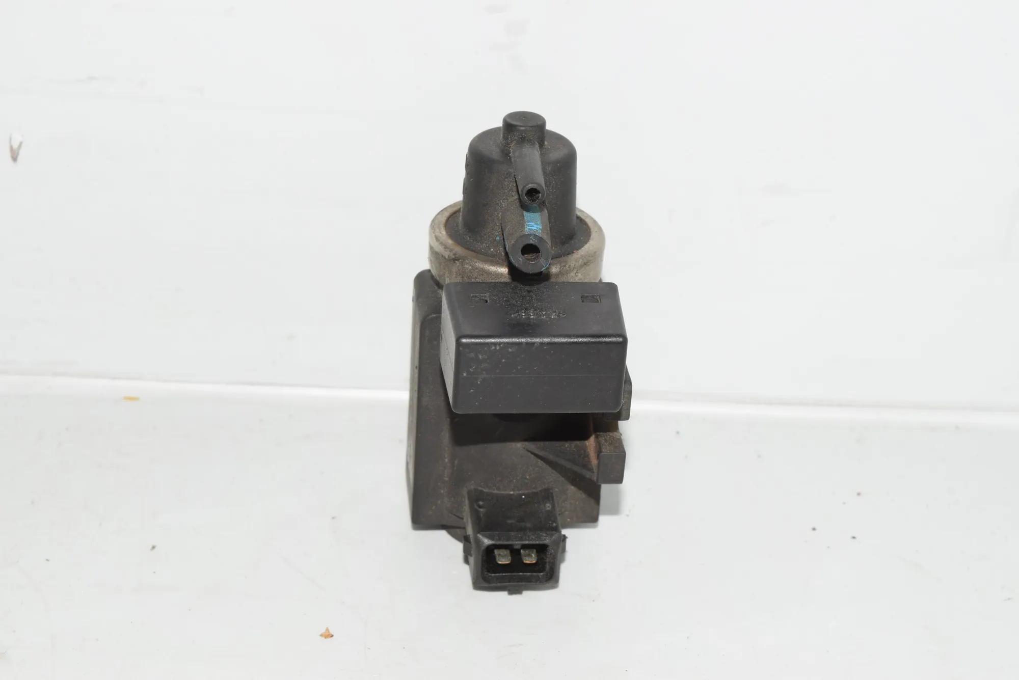 Solenoid Valve – OEM 2247906 · BMW 5 (E39) BMW 5 (E39) 530 d 2002 – 2