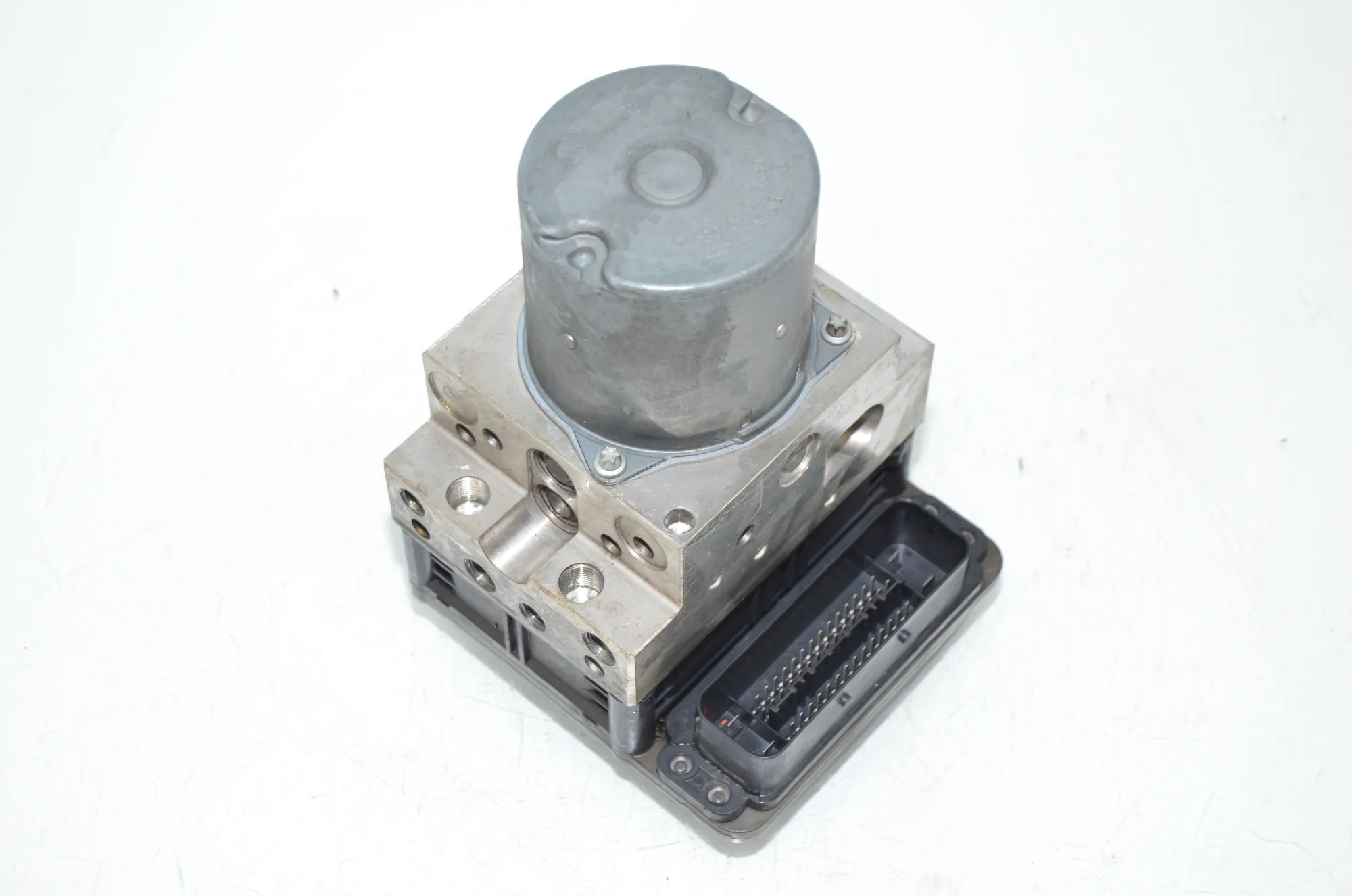 ABS Pump – OEM 6795519 · BMW 5 (F10) 525 d 2010 – 2