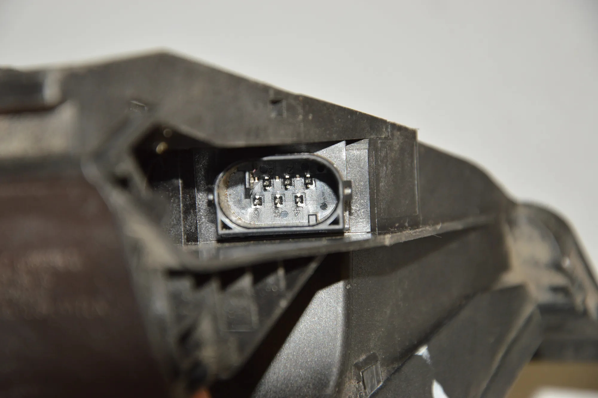 Throttle Pedal – OEM 6789998 · BMW 5 Touring (E61) BMW 5 Touring (E61) 2009 – 5