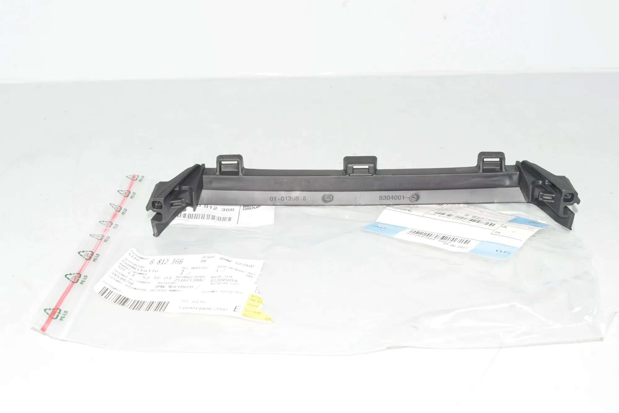 Other Interior Parts – OEM 9304001 · BMW 7 (G11, G12) BMW 7 (G11, G12) 2017 – 3