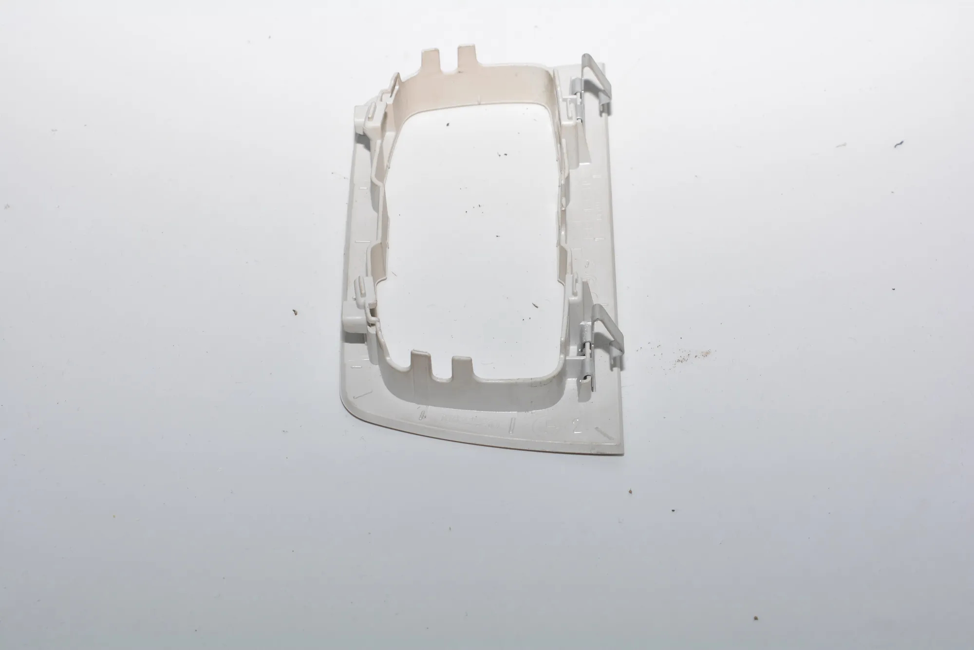 Other Interior Parts – OEM 9218531 · BMW 3 (F30, F80) BMW 3 (F30, F80) 2015 – 4