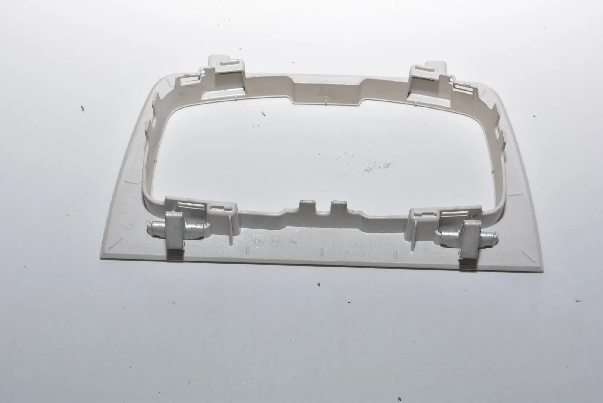 Other Interior Parts – OEM 9218531 · BMW 3 (F30, F80) BMW 3 (F30, F80) 2015 – 3