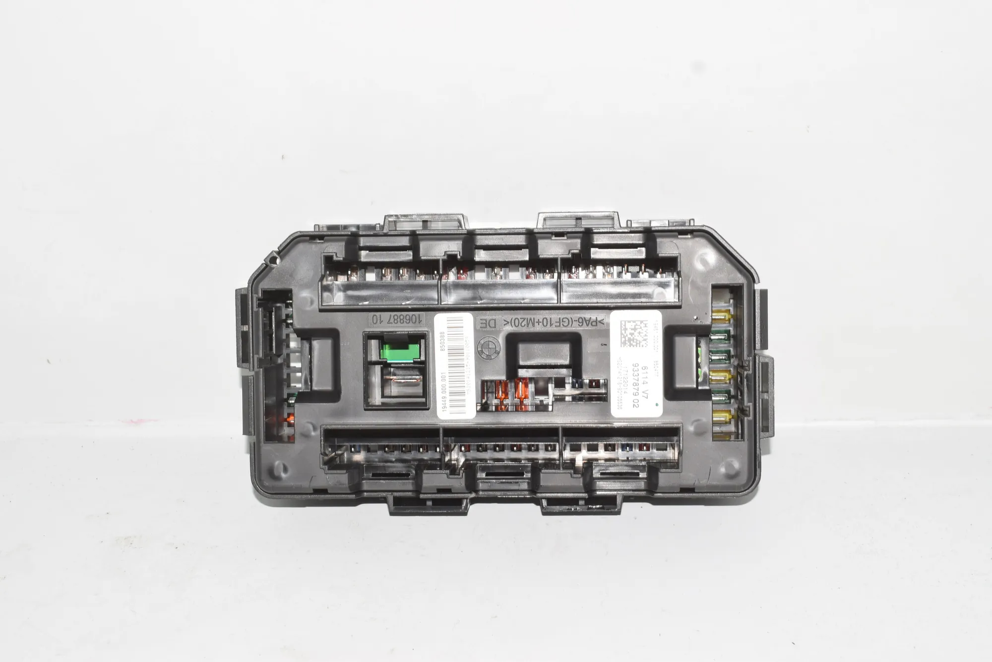 Fuse Box – OEM 9337879 · BMW 3 (F30, F80) 318 d 2015 – 6