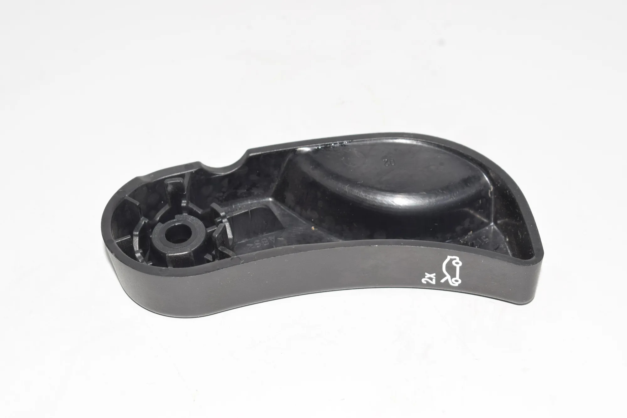 Other Interior Parts – OEM 7309608 · BMW 3 (F30, F80) 318 d 2015 – 6