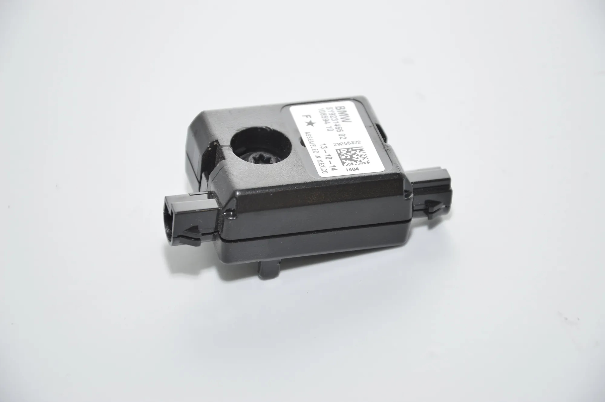 Antenna Amplifier – OEM 9231466 · BMW 3 (F30, F80) 318 d 2015 – 3