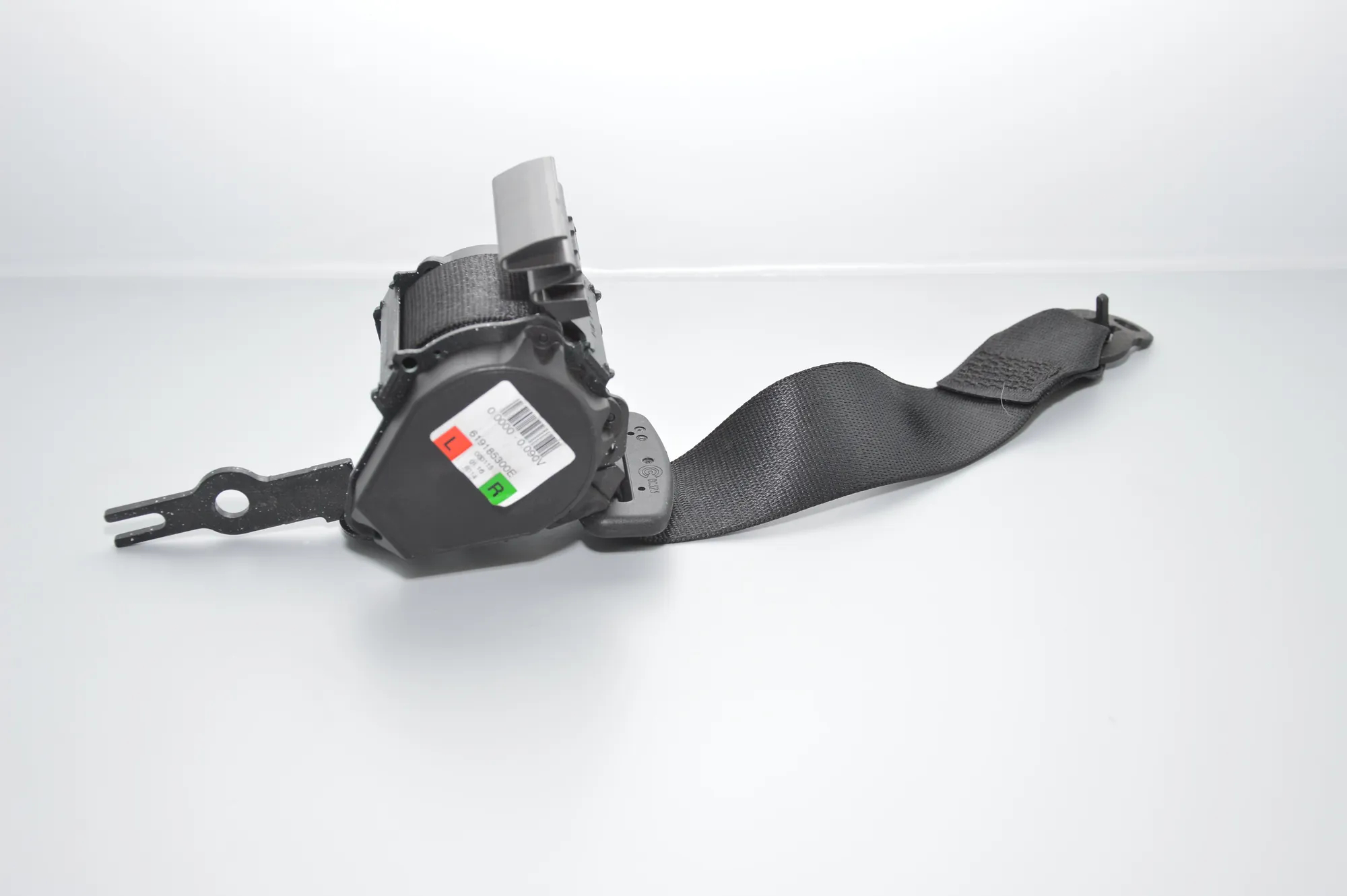 Rear Left Seatbelt – OEM 7259389 · BMW 3 (F30, F80) 318 d 2015 – 3
