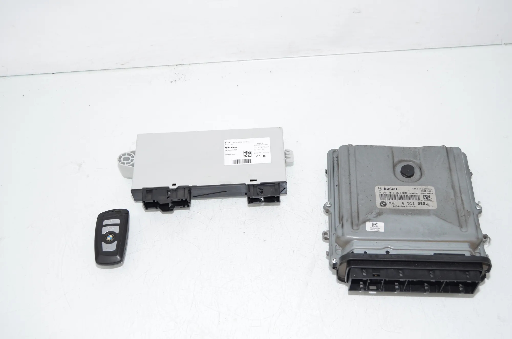 Engine Ignition ECU Set – OEM 8511385 · BMW 5 (F10) 525 d 2010