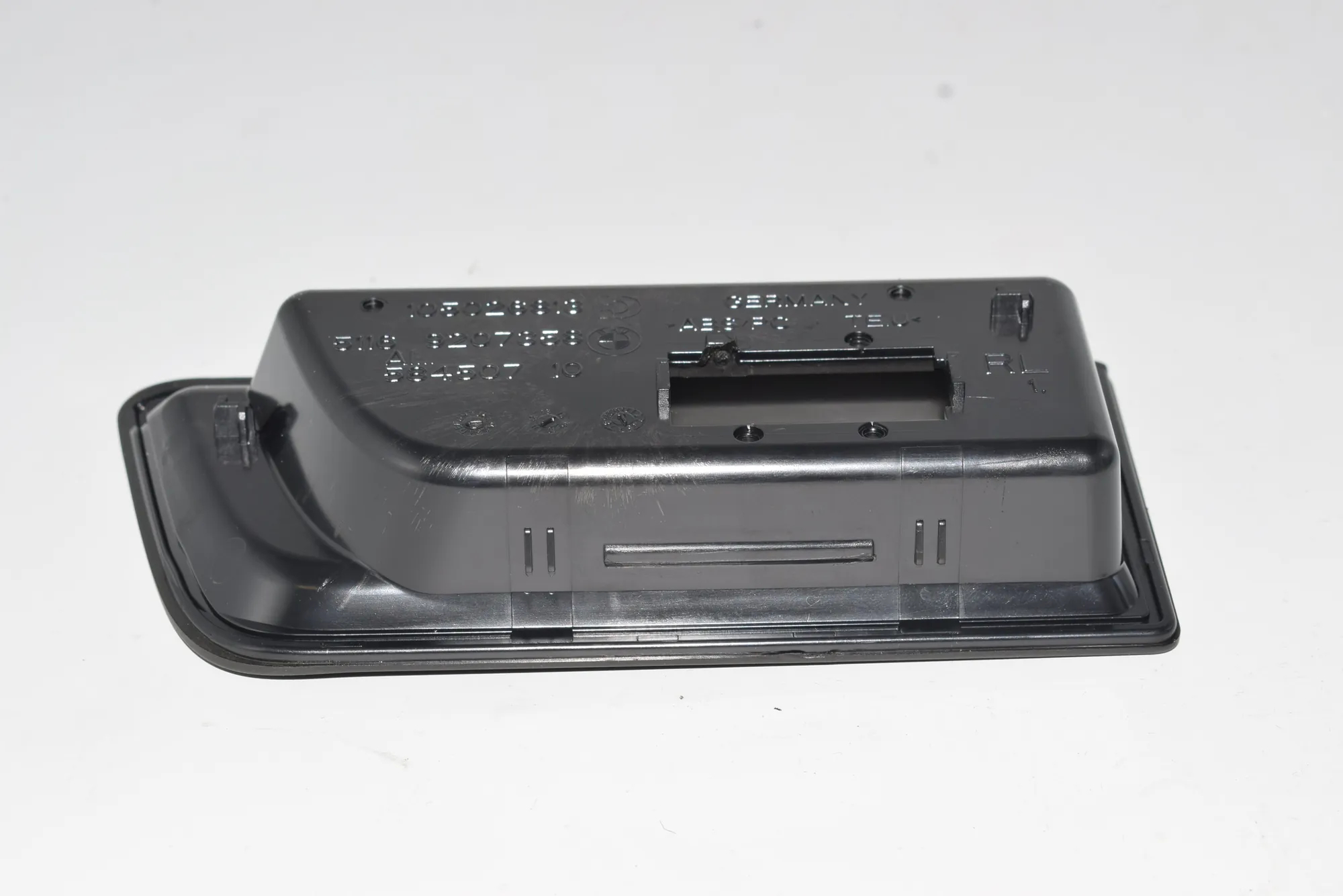 Other Interior Parts – OEM 9207358 · BMW 3 (F30, F80) 318 d 2015 – 5