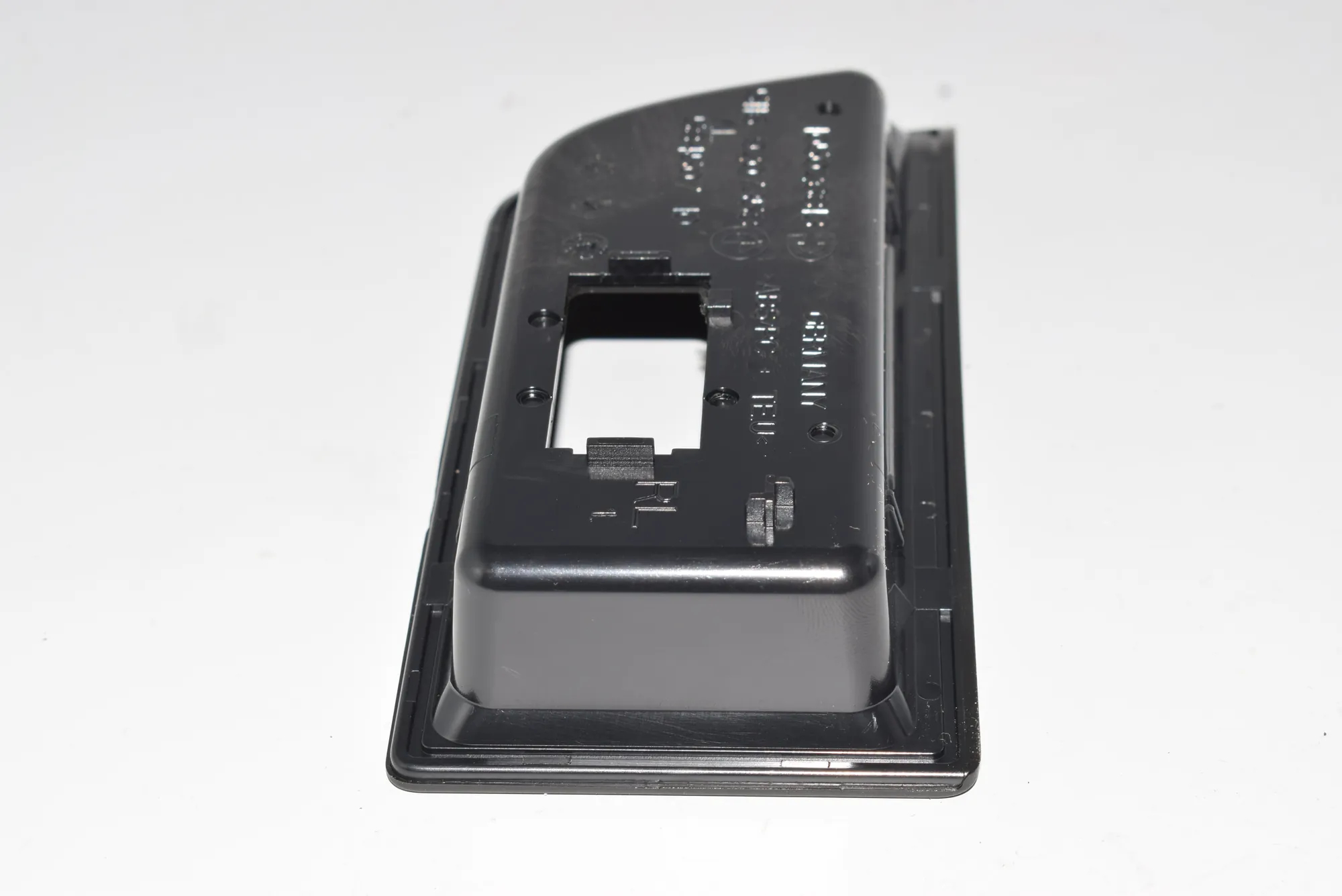 Other Interior Parts – OEM 9207358 · BMW 3 (F30, F80) 318 d 2015 – 4
