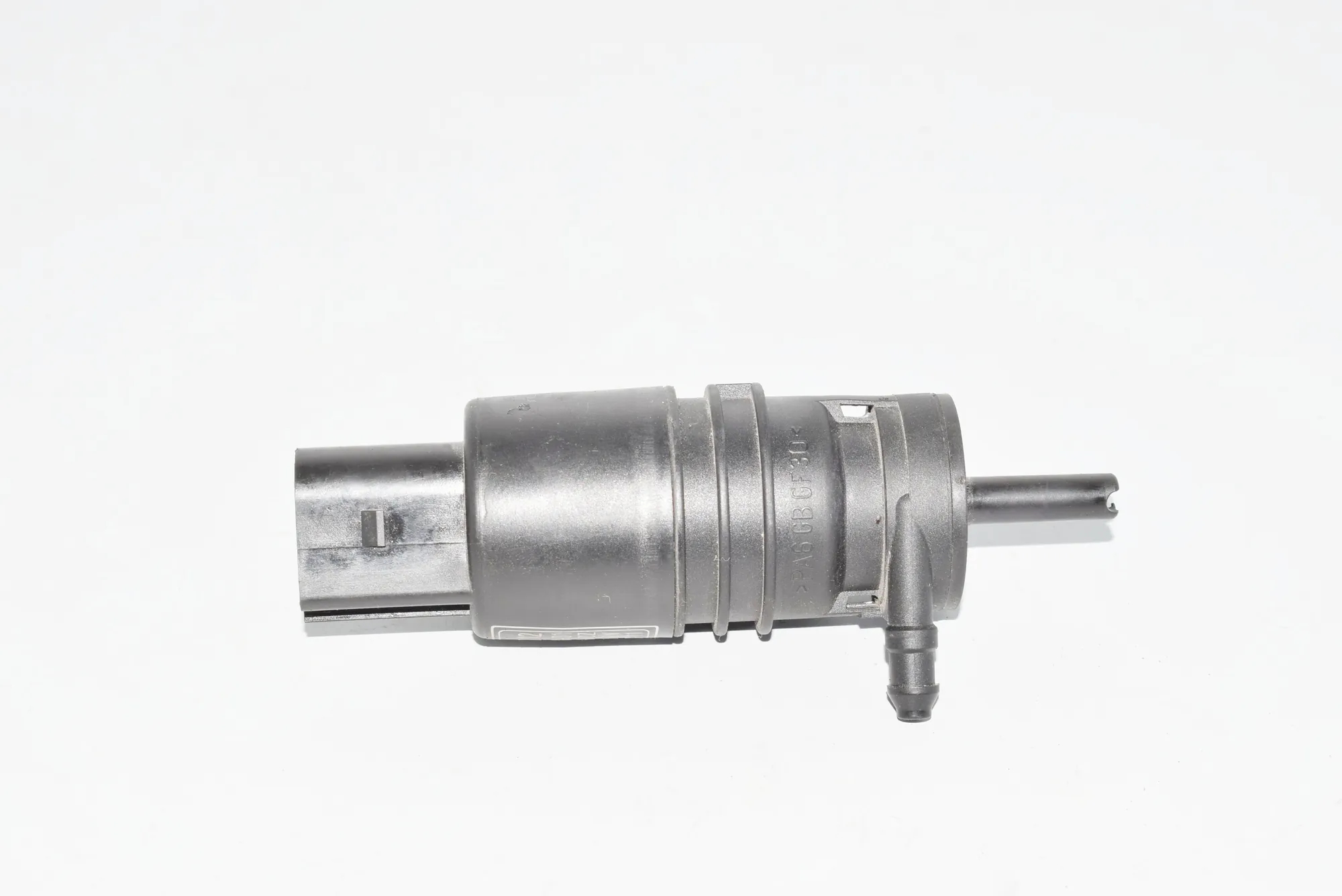 Washer Tank Motor – OEM 7302589 · BMW 3 (F30, F80) 318 d 2015 – 2