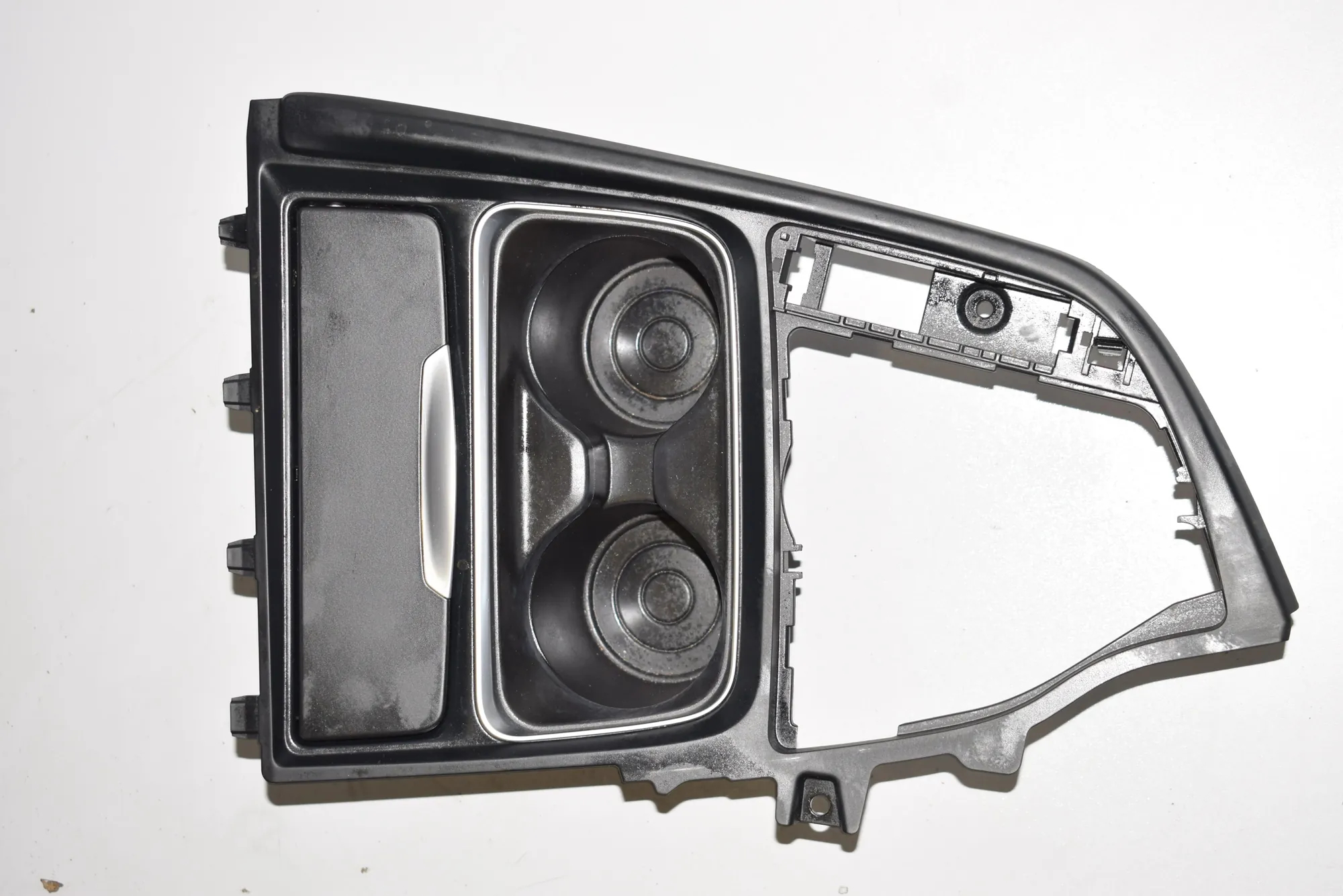 Cup Holder – OEM 9218926 · BMW 3 (F30, F80) 318 d 2015