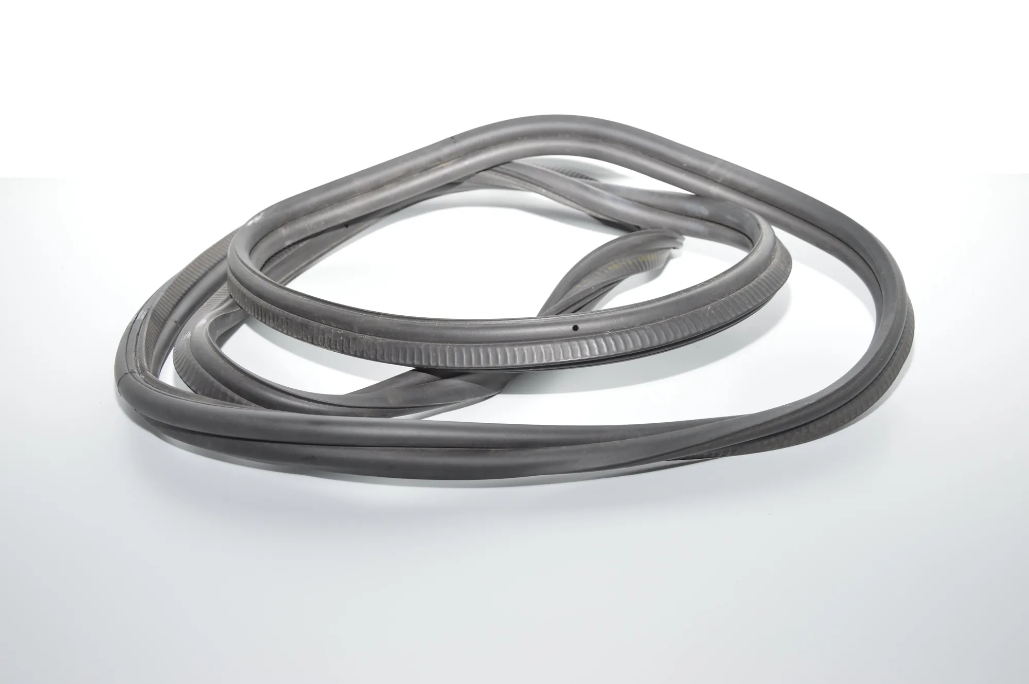 Tailgate Rubber Seal – OEM 7255635 · BMW 3 (F30, F80) 318 d 2015 – 2