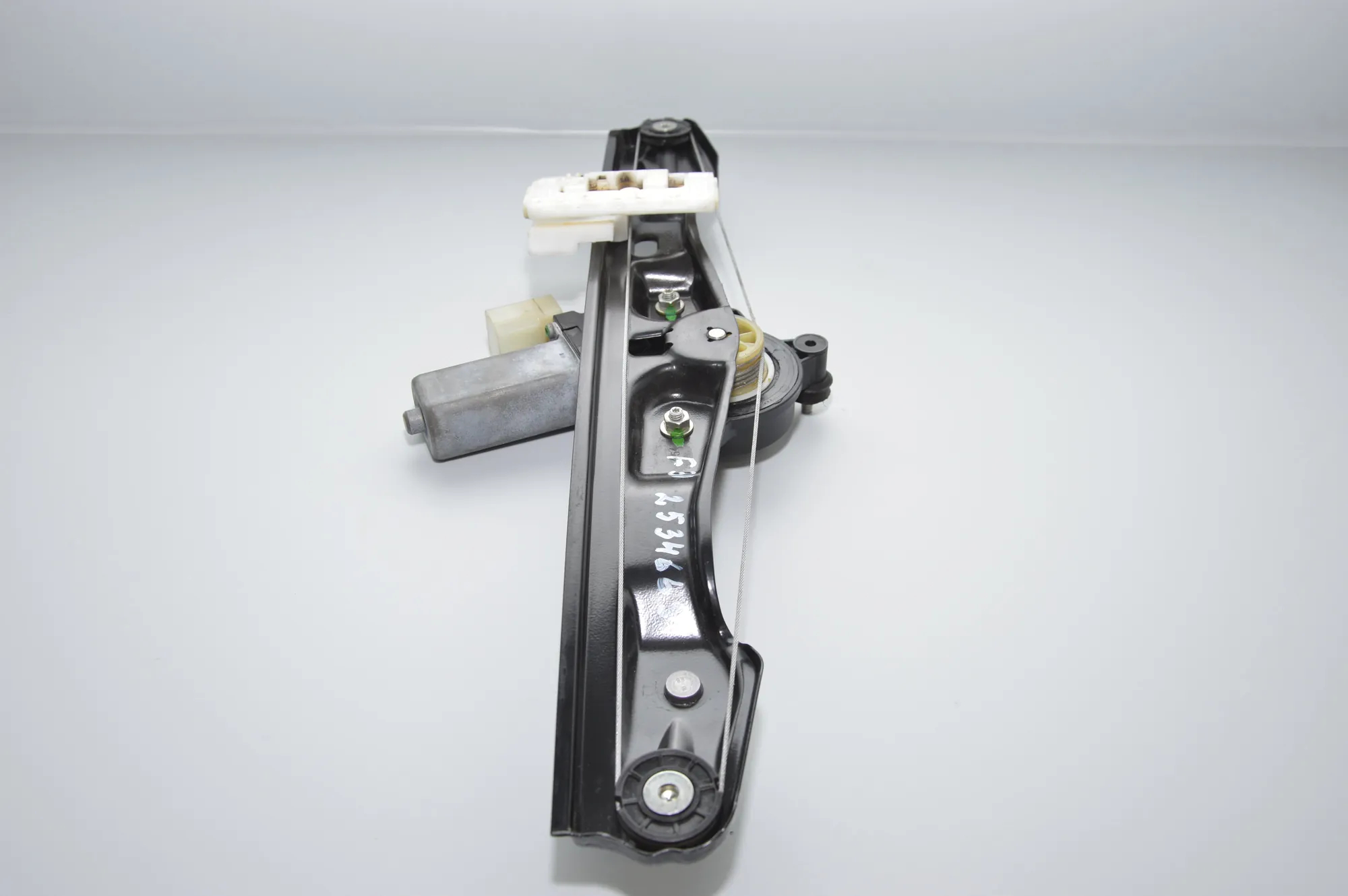 Rear Left Door Window Regulator – OEM 7351049 · BMW 3 (F30, F80) 318 d 2015 – 2