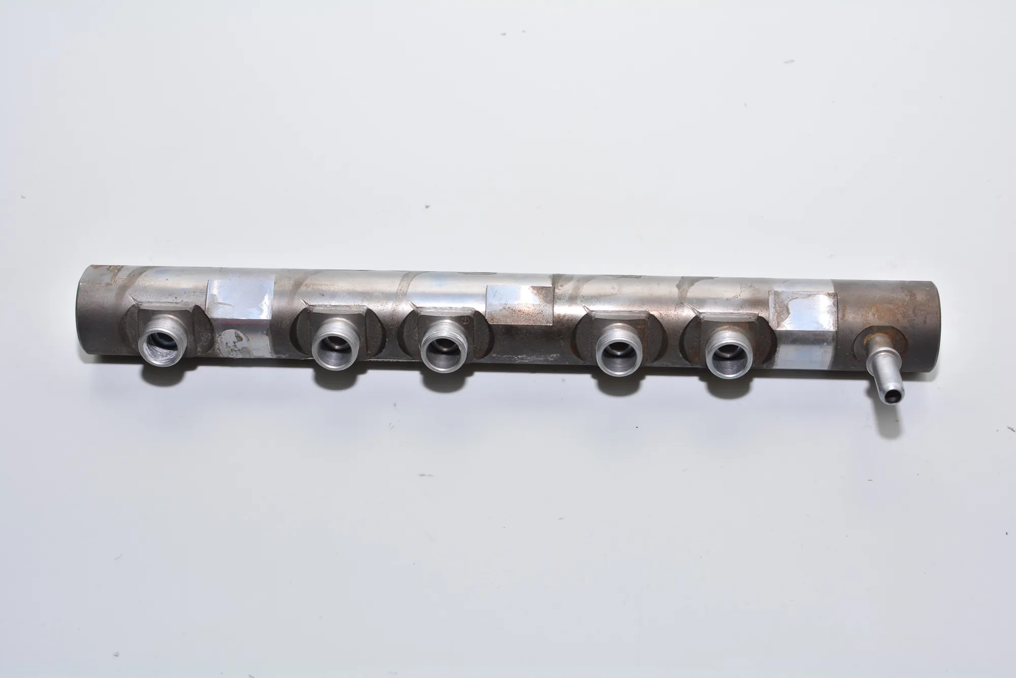 Fuel Rail – OEM 0445214182 · BMW 1 (E87) BMW 1 (E87) 118 d 2010 – 2