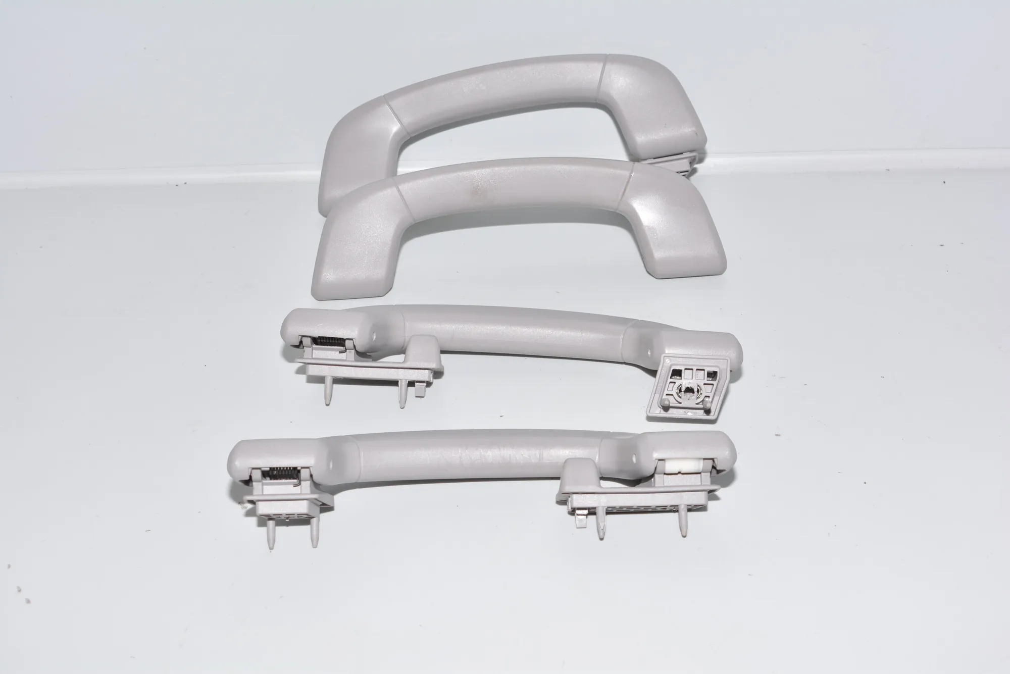 Front Left Roof Handle – OEM 9112727 · BMW 7 (F01, F02) BMW 7 (F01, F02) 2009