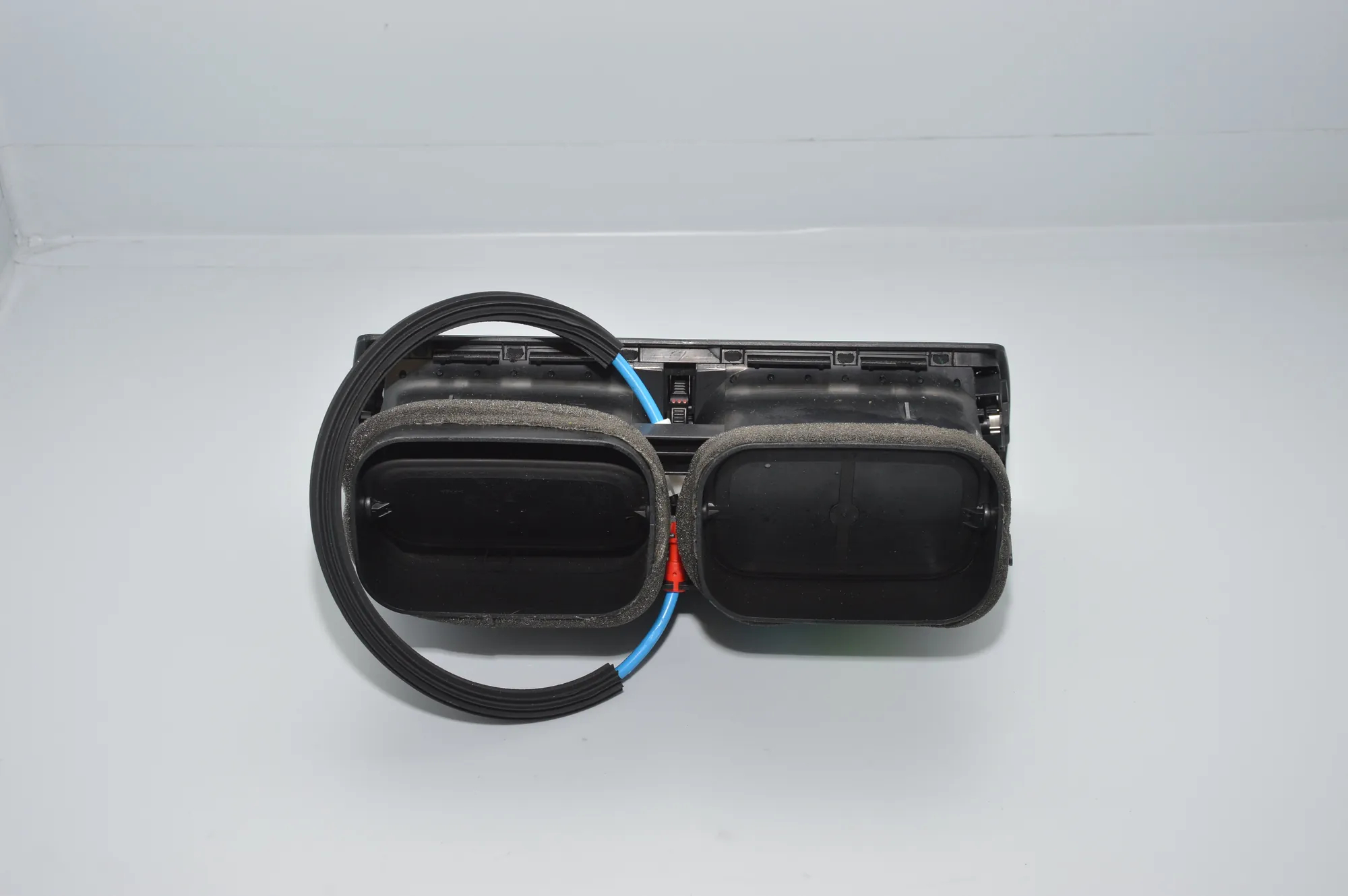 Dashboard Air Vents – OEM 8402221 · BMW X5 (E53) 4.6 is 2003 – 4