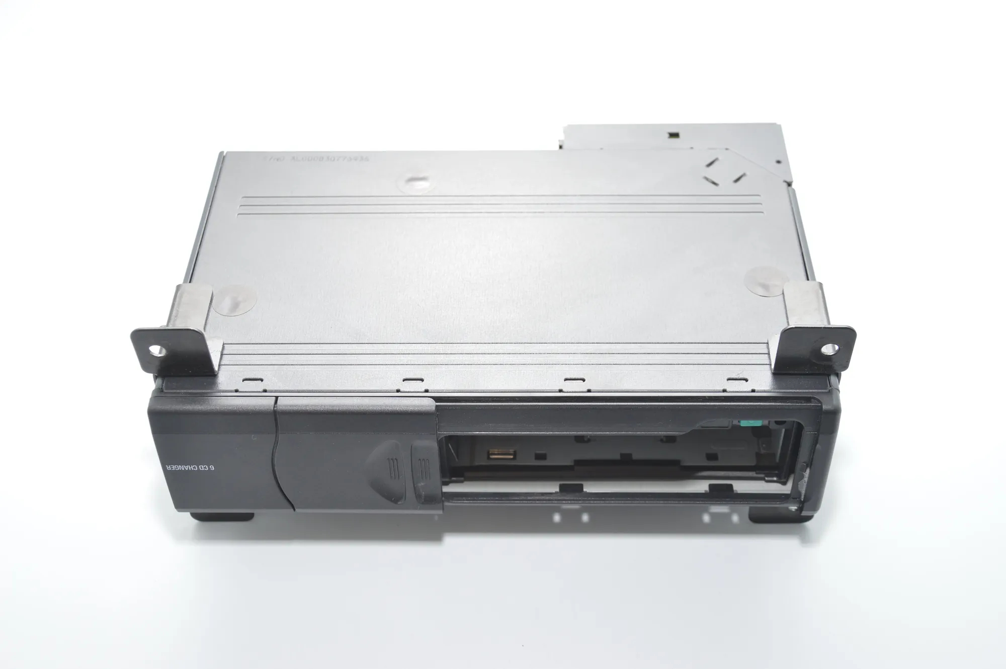 CD Changer – OEM 6913389 · BMW X5 (E53) 4.6 is 2003 – 2