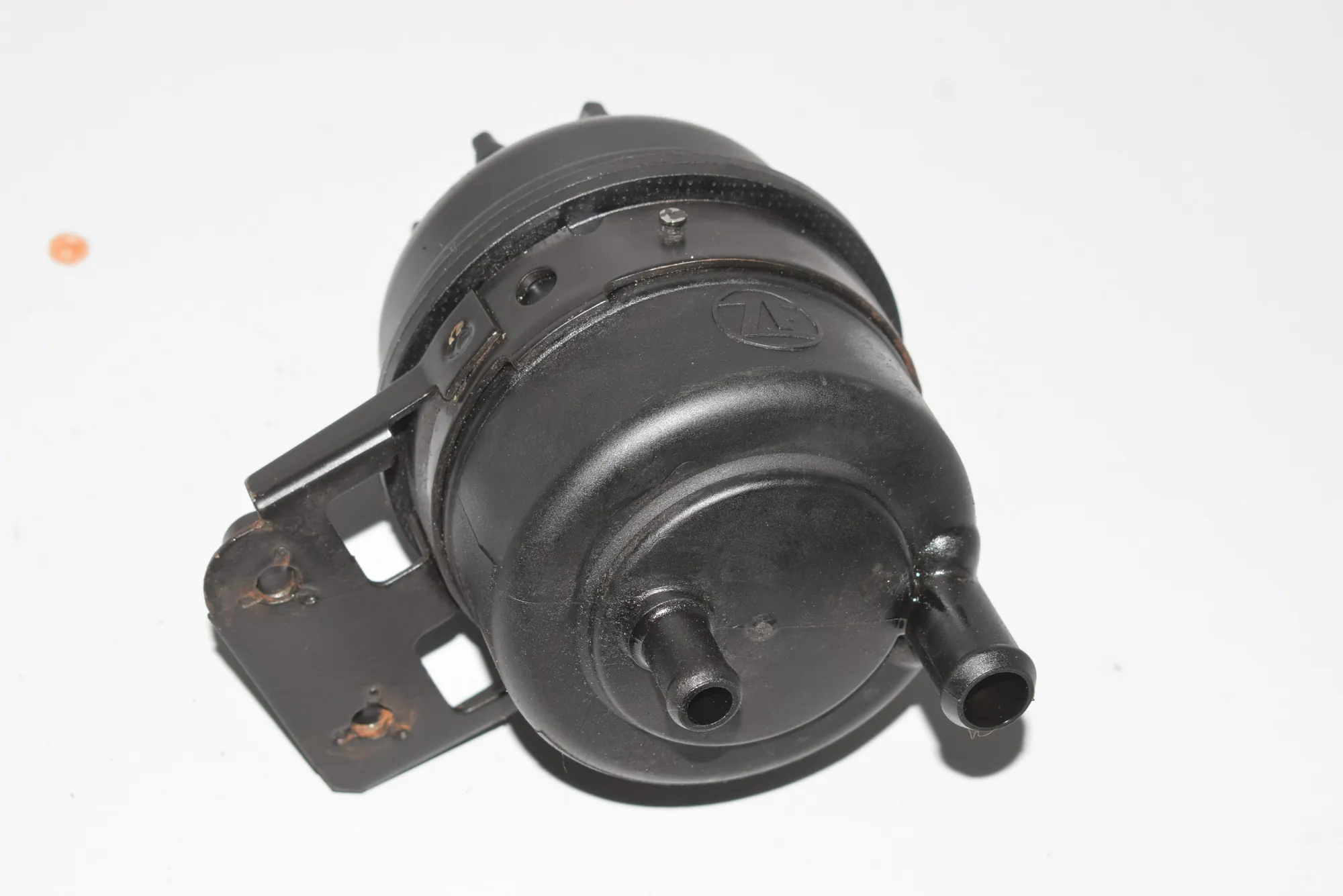 Power Steering Pump Tank – OEM 1097164 · BMW X5 (E53) 4.6 is 2003 – 4