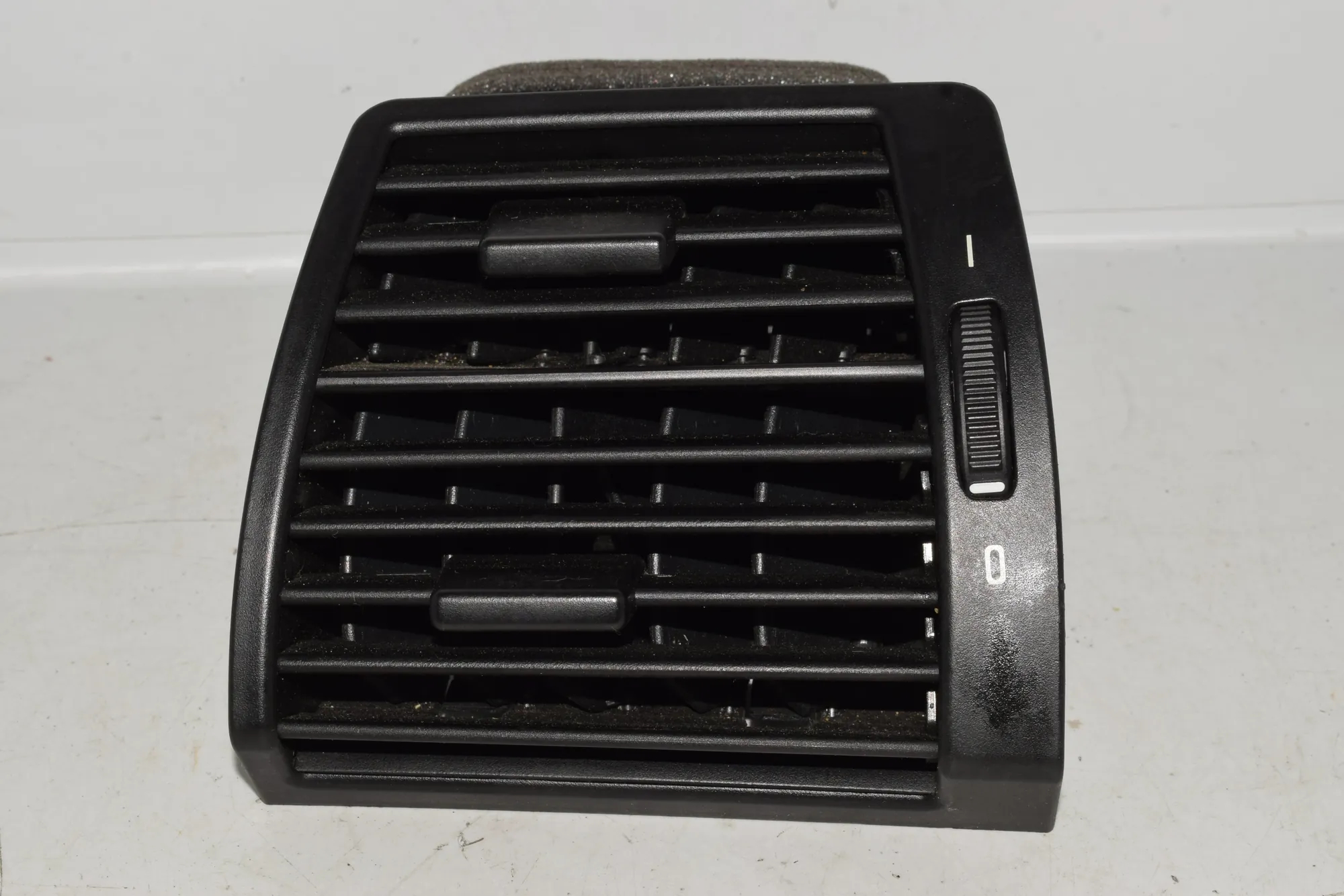 Dashboard Air Vents – OEM 8402215 · BMW X5 (E53) 3.0 i 2005 – 2