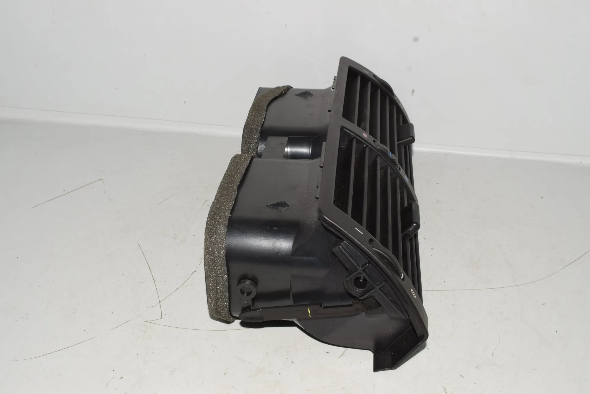Dashboard Air Vents – OEM 8402221 · BMW X5 (E53) 3.0 i 2005 – 5