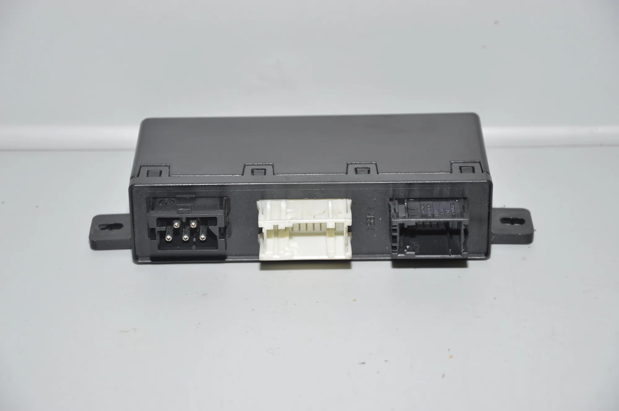 Front Right Door Control Unit – OEM 6904254 · BMW 5 (E39) 530 i 2001