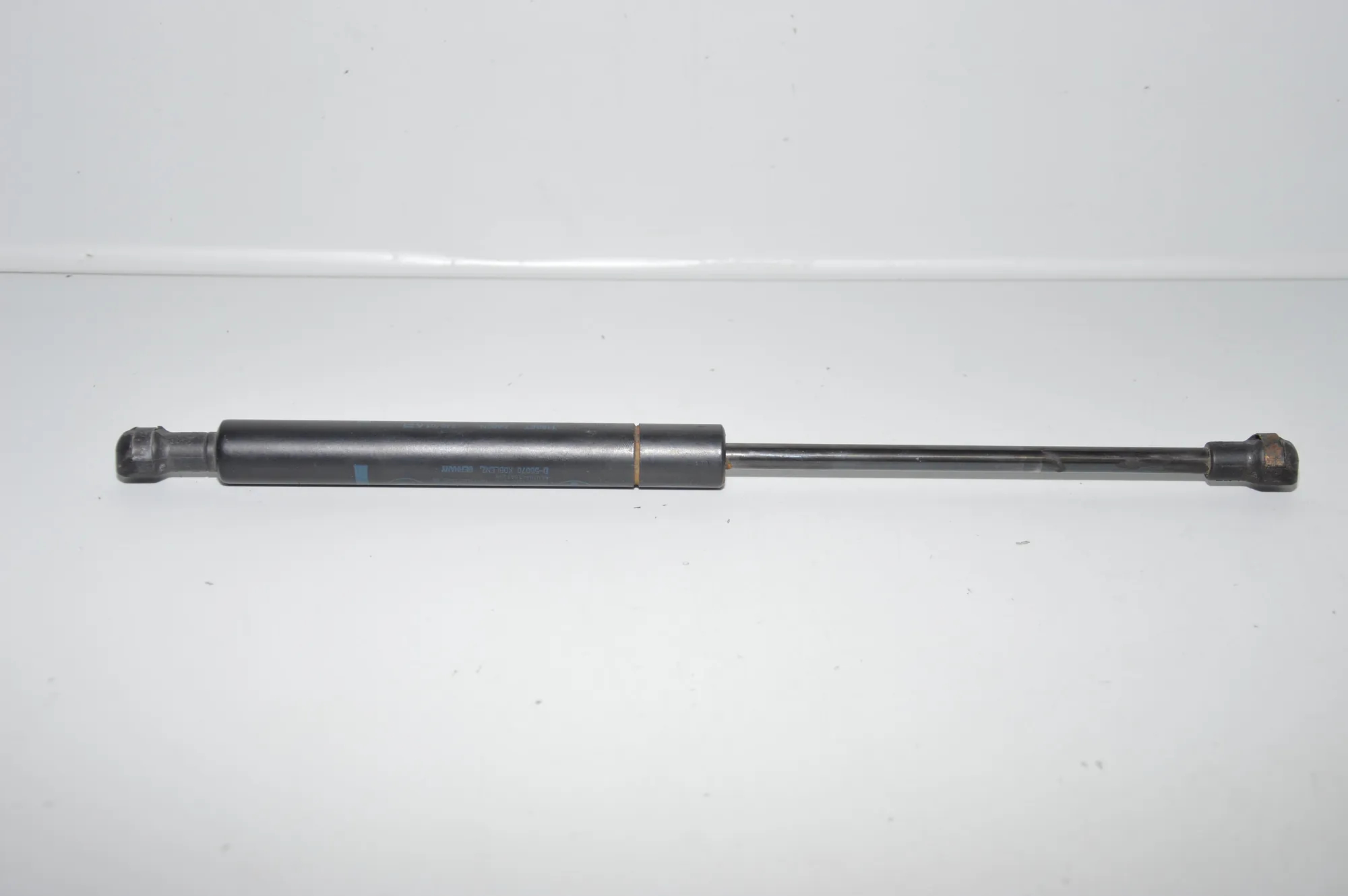 Front Right Bonnet Strut – OEM 8174866 · BMW 5 (E39) 530 i 2001