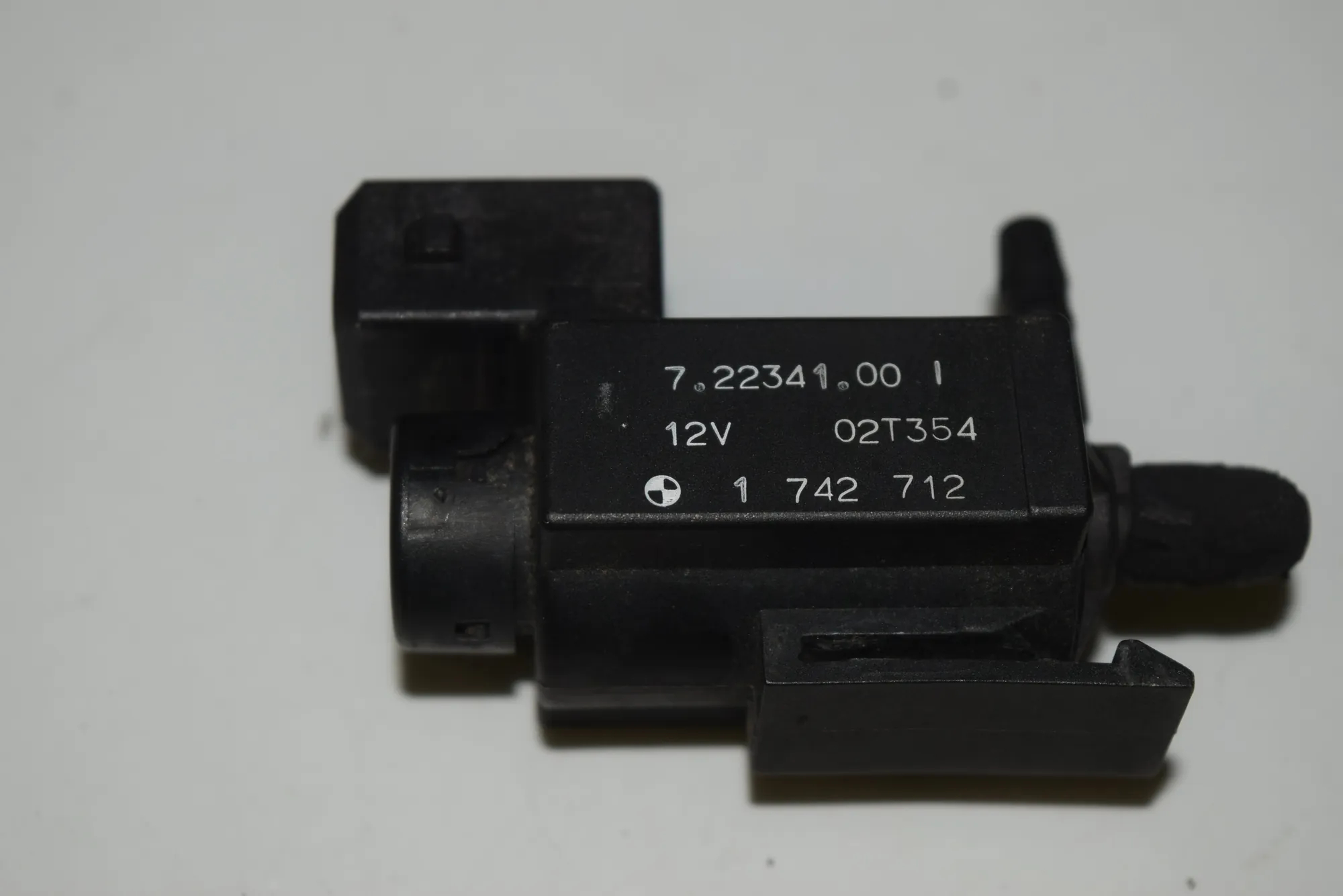 Solenoid Valve – OEM 1742712 · BMW 5 (E39) 525 d 2003 – 5