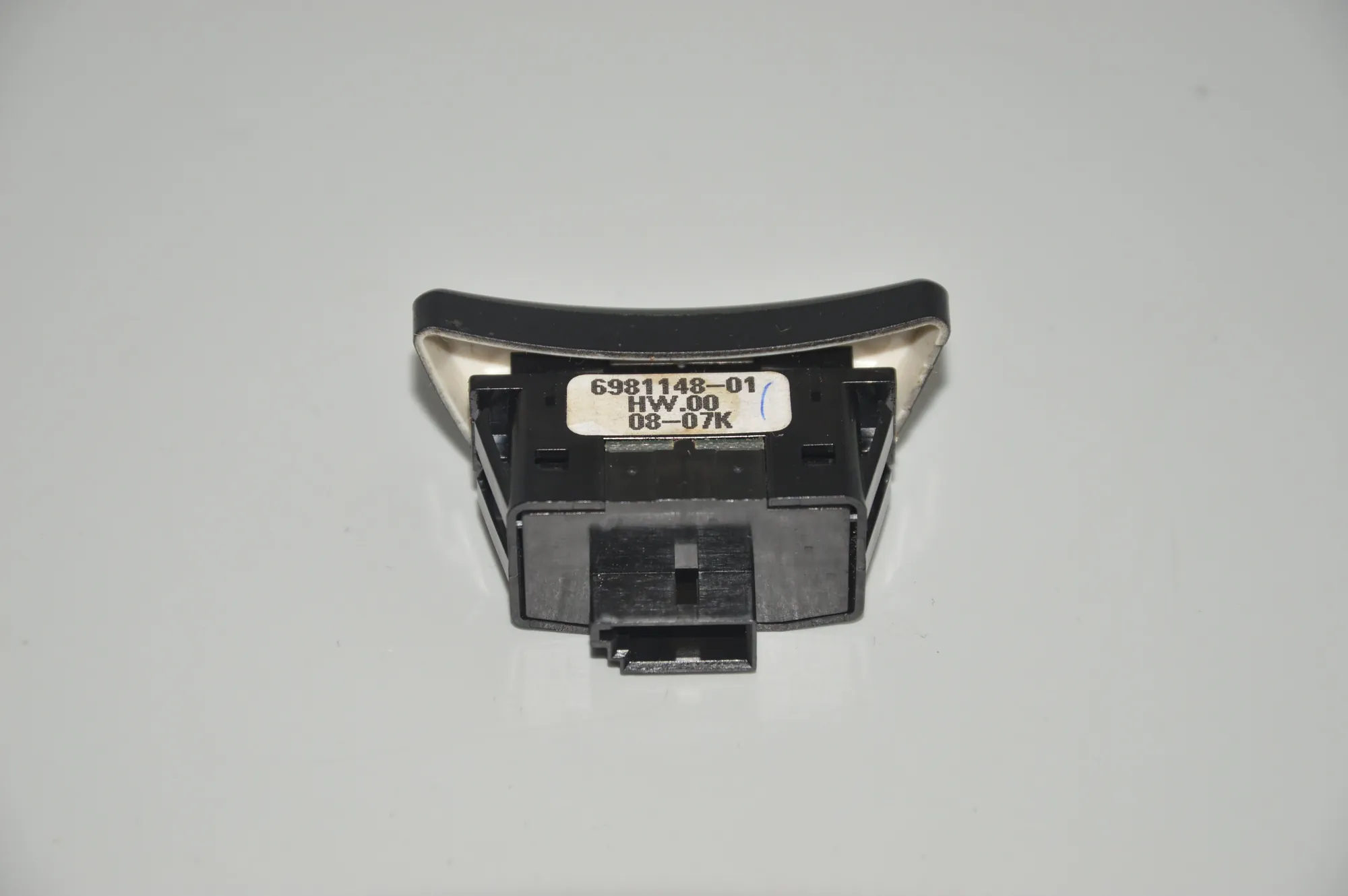 Other Control Units – OEM 6981148 · BMW 5 (E60) 520 d 2008 – 2