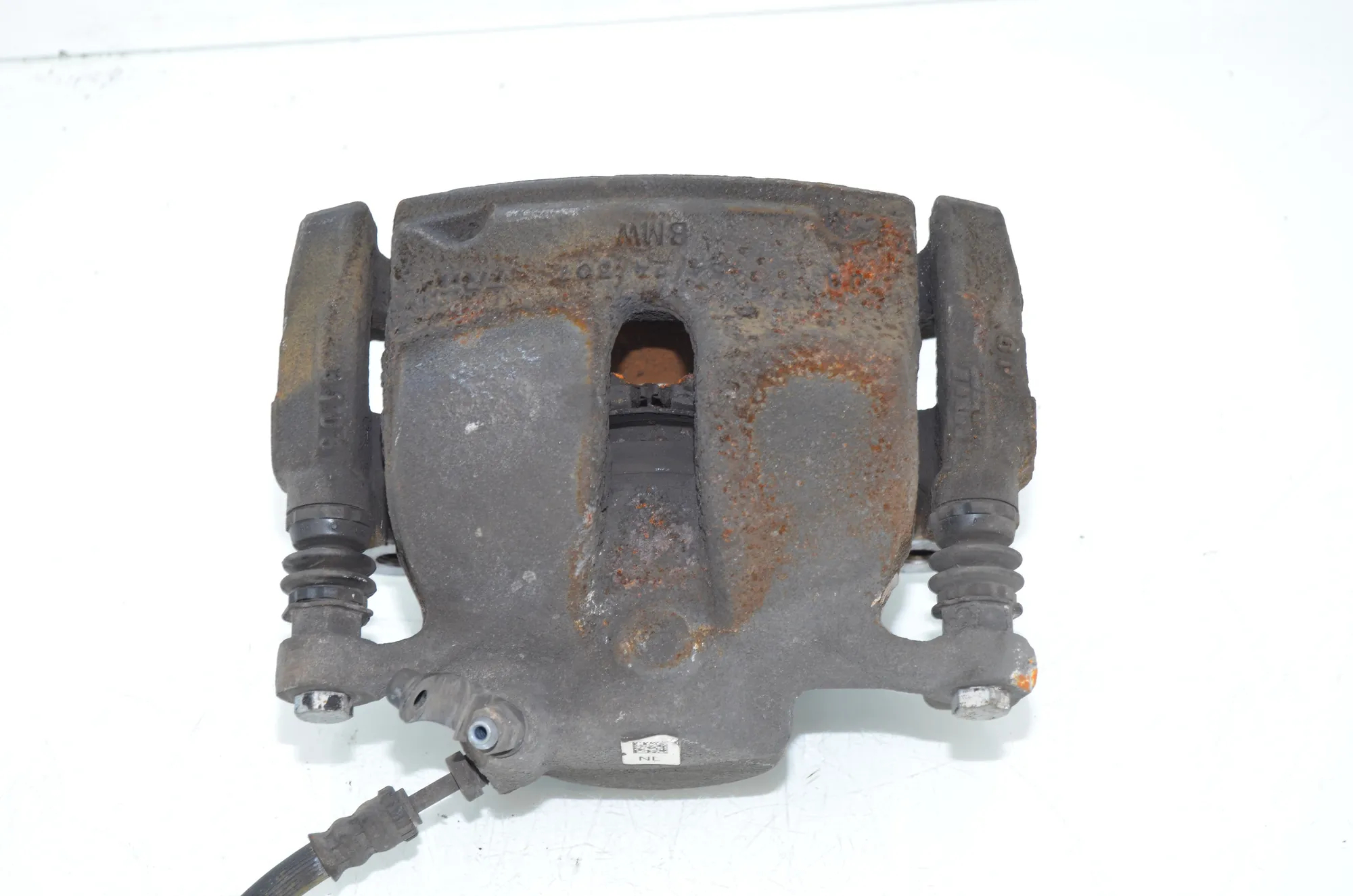 Front Left Brake Caliper – OEM 6860265 · BMW X1 (F48) xDrive 18 d 2016 – 2