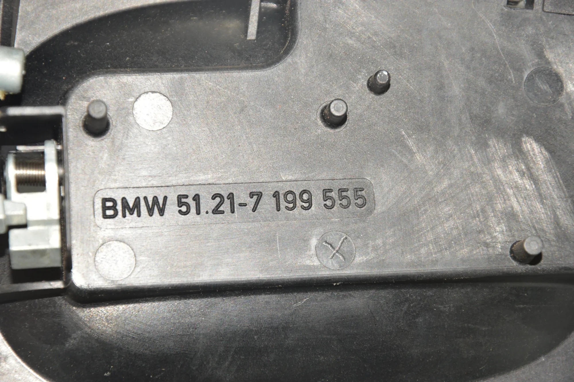 Front Left Door Interior Handle Frame – OEM 7199555 · BMW 5 (E60) 520 d 2008 – 3