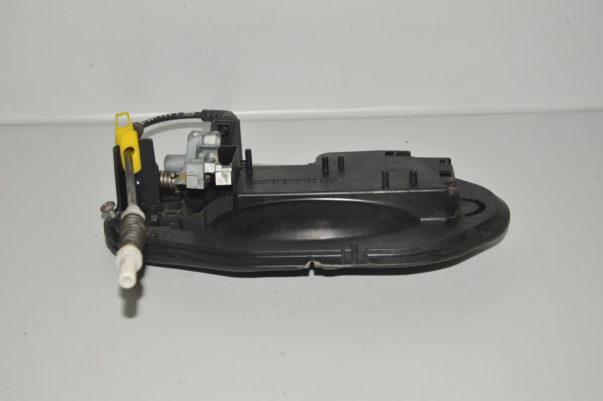 Front Left Door Interior Handle Frame – OEM 7199555 · BMW 5 (E60) 520 d 2008