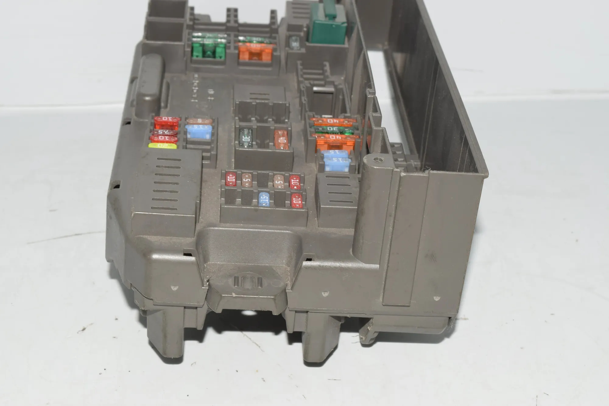 Fuse Box – OEM 6908891 · BMW 3 (E46) BMW 3 (E46) 320 d 2001 – 4