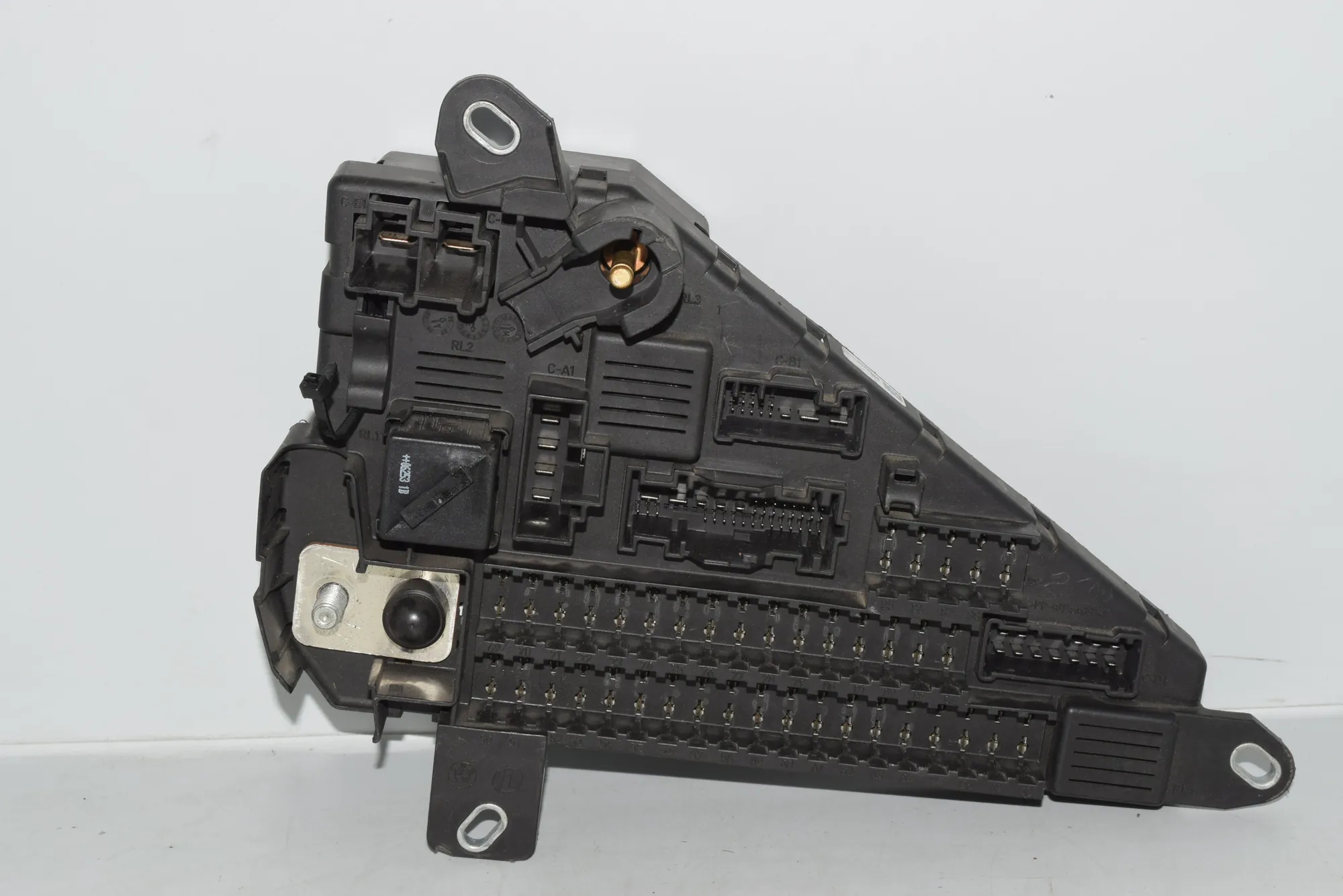 Fuse Box – OEM 6906619 · BMW 5 (E60) BMW 5 (E60) 530 d 2004 – 5
