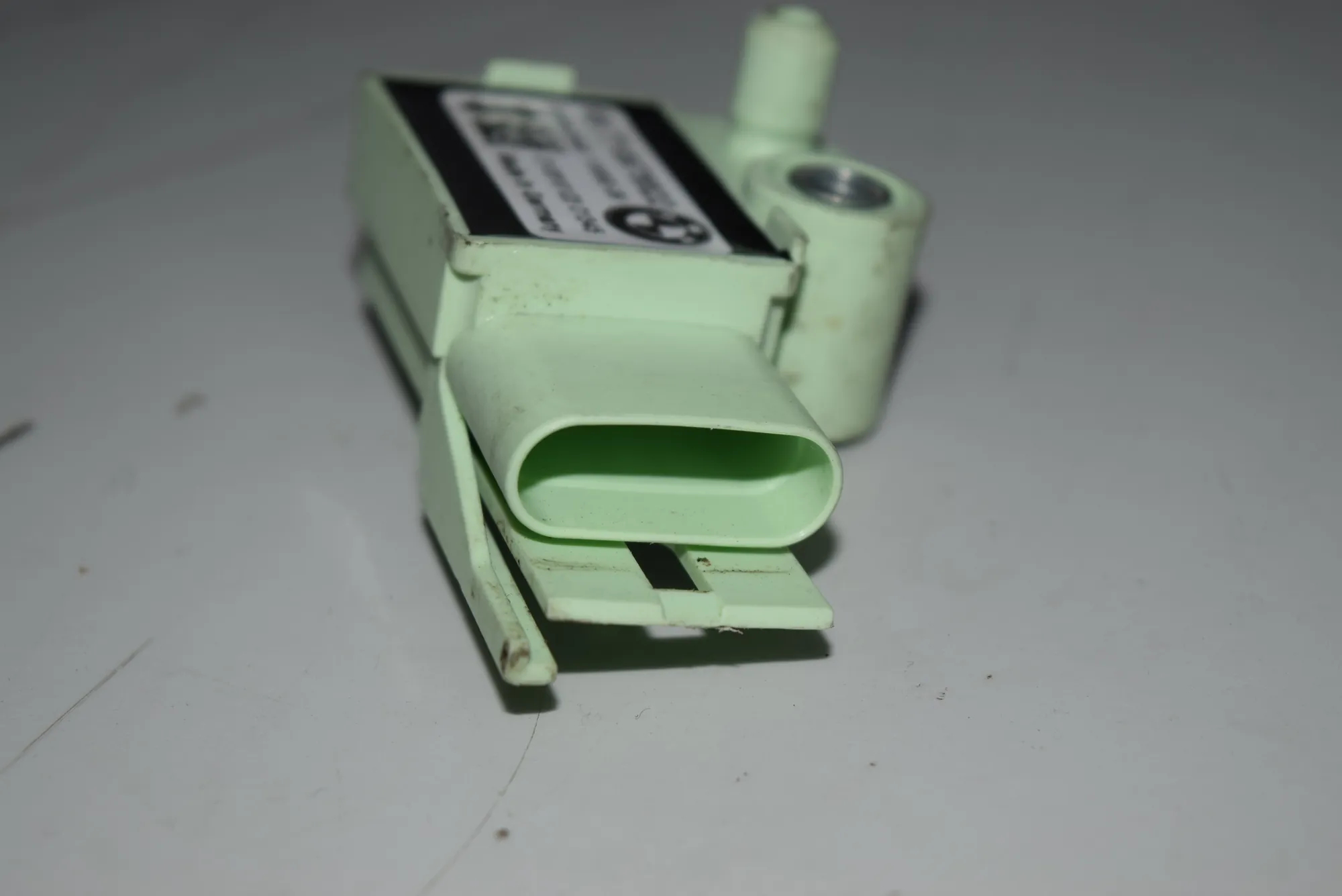 Front Left Impact Sensor – OEM 6978822 · BMW 5 Touring (E61) BMW 5 Touring (E61) 2006 – 5