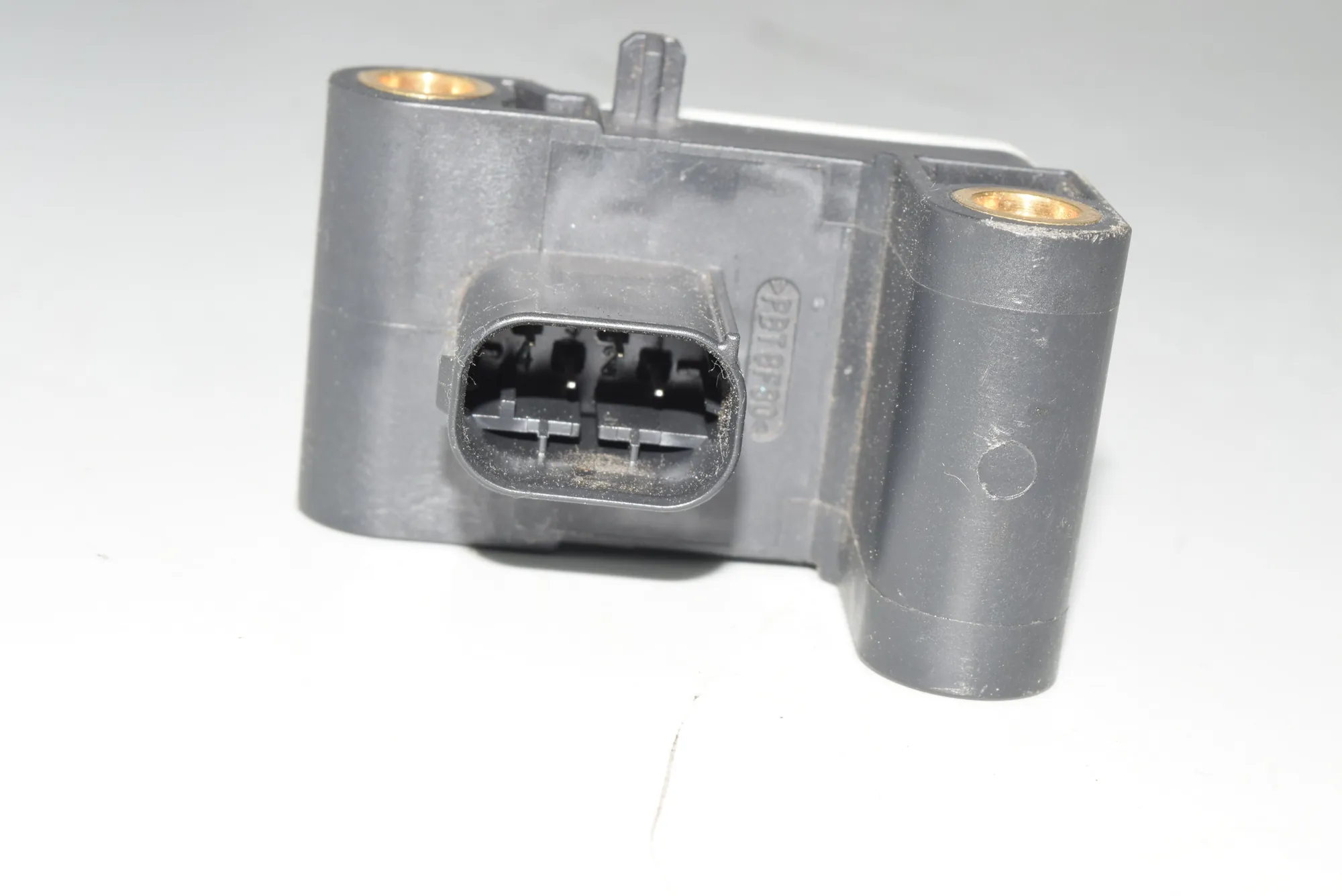 Front Right Impact Sensor – OEM 6911003 · BMW 3 (E90) BMW 3 (E90) 320 i 2006 – 4