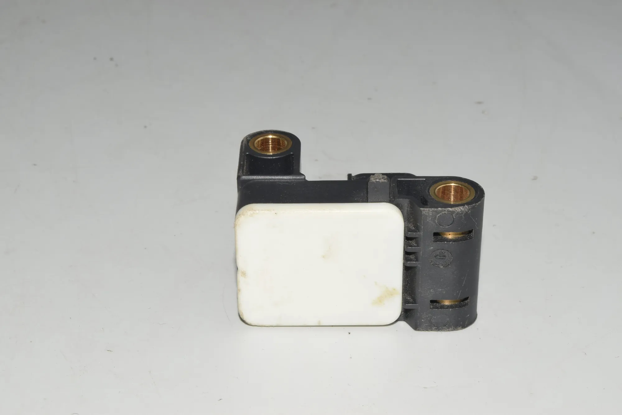 Front Left Impact Sensor – OEM 6956485 · BMW 3 Coupe (E92) BMW 3 Coupe (E92) 2010